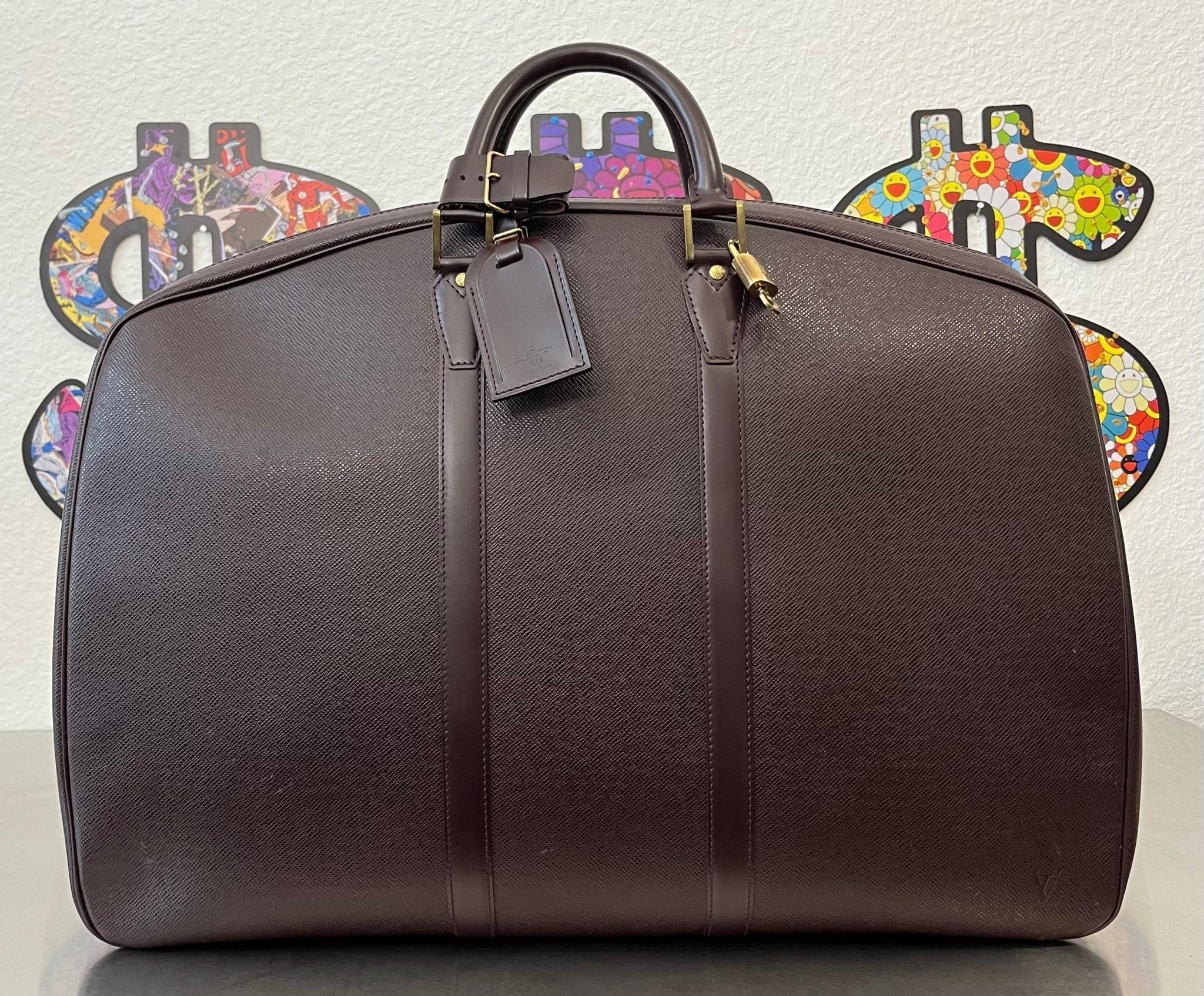 Louis Vuitton Helanga Taiga