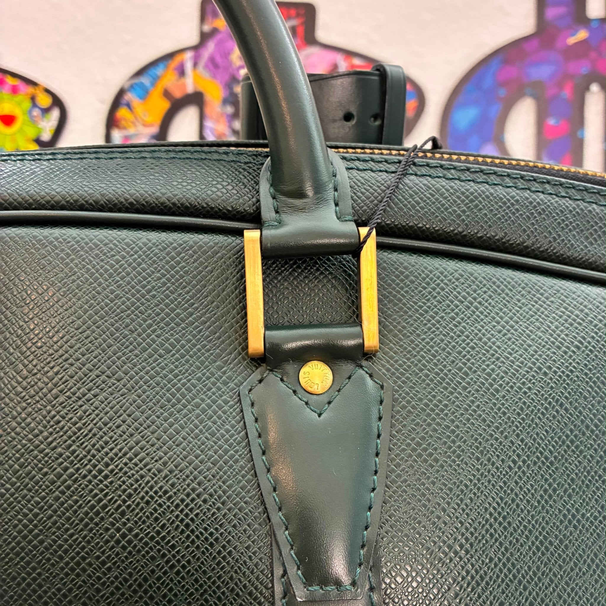 Louis Vuitton Helanga Taiga