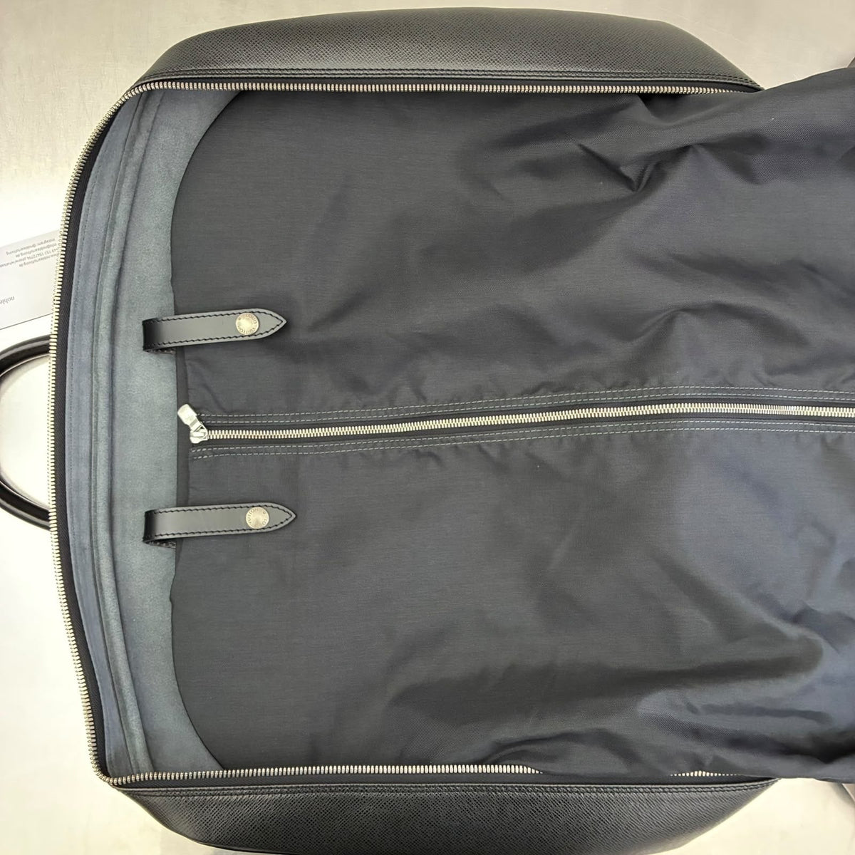 Louis Vuitton Helenga Taiga