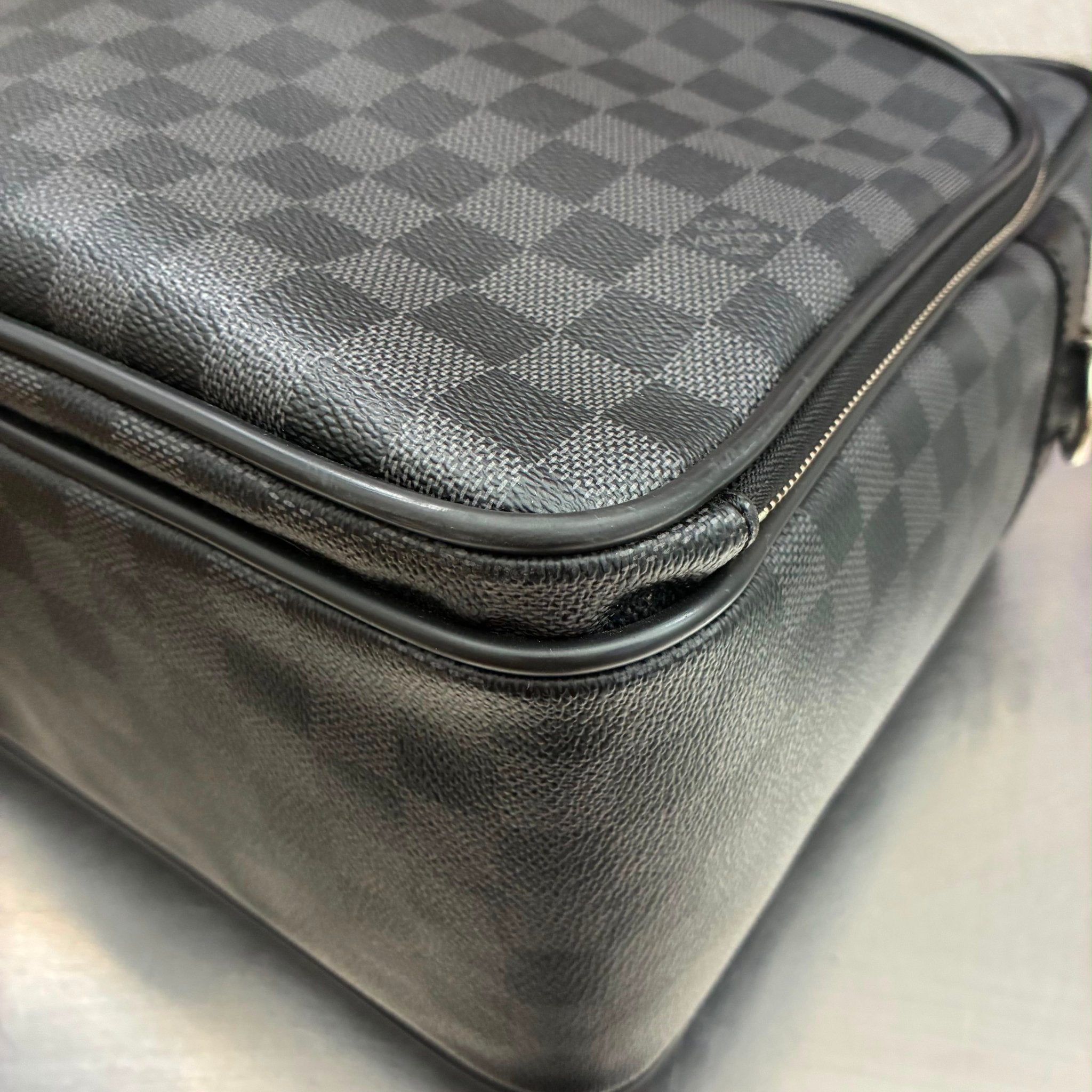 Louis Vuitton Icare Damier Graphit