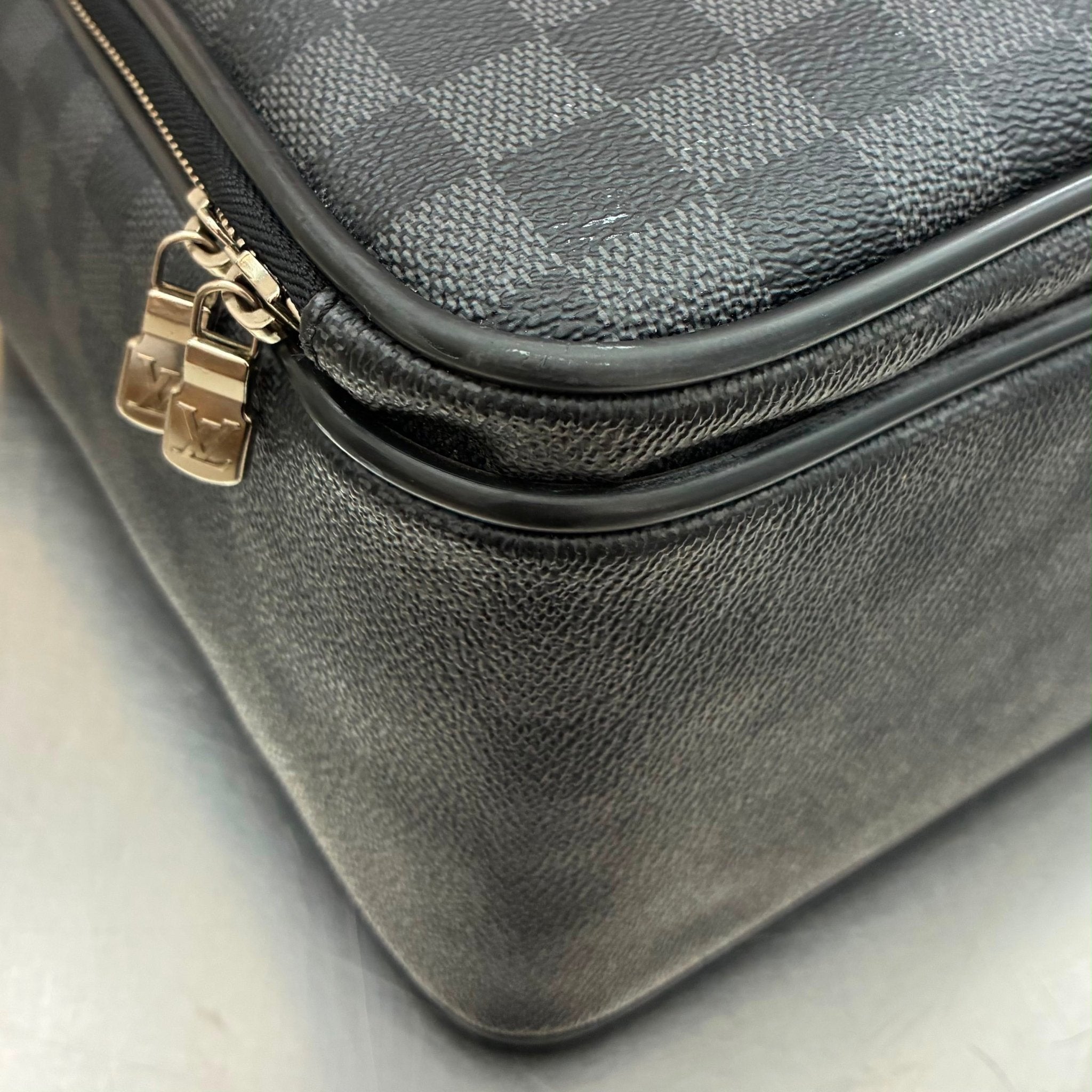 Louis Vuitton Icare Damier Graphite