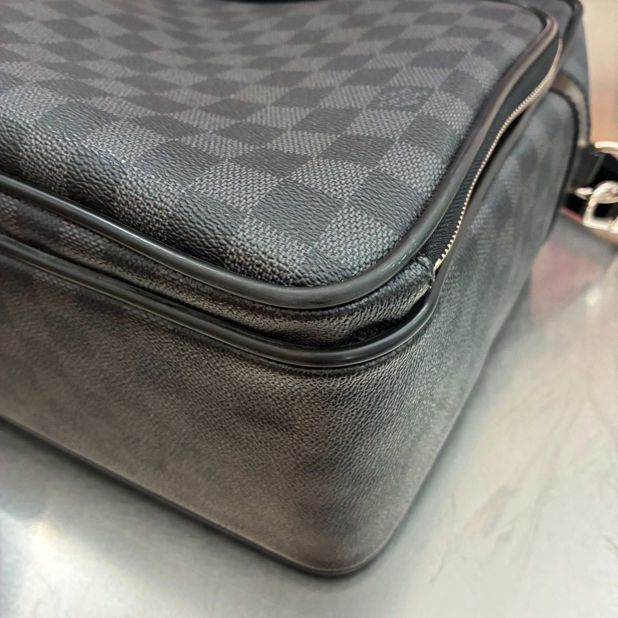Louis Vuitton Icare Damier Graphite