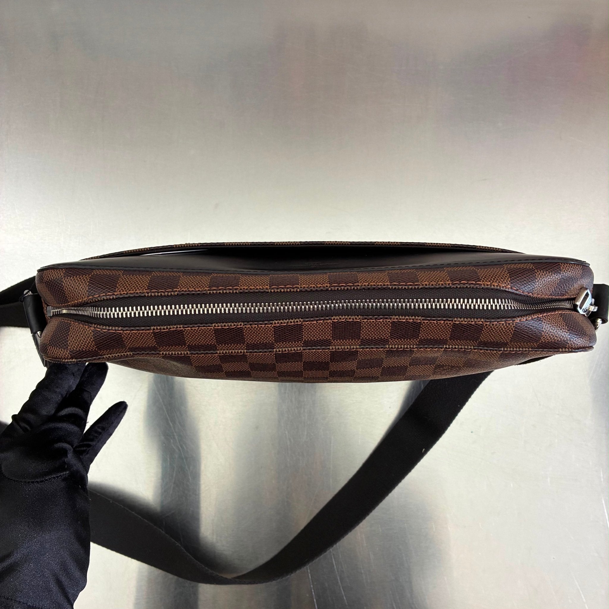 Louis Vuitton Jake Messenger Damier Ebene