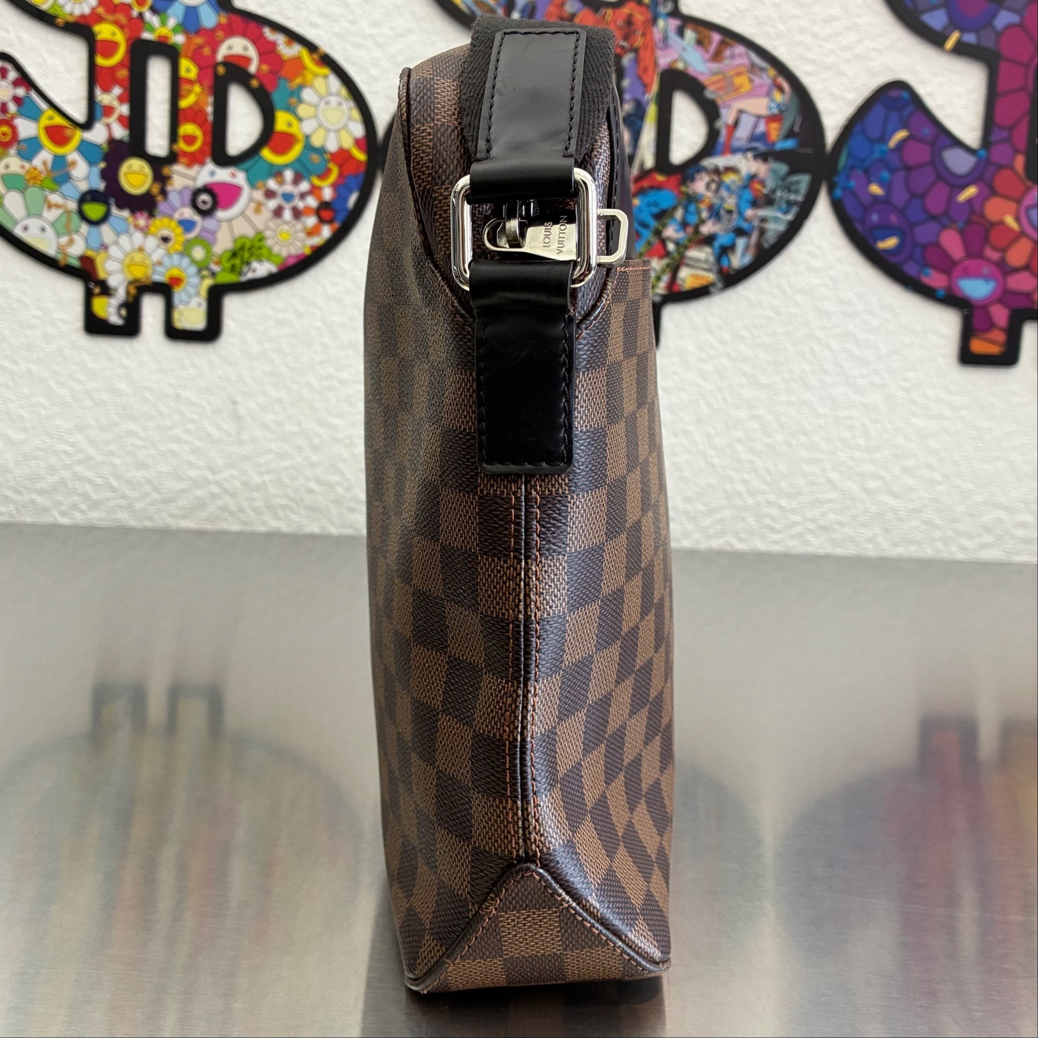Louis Vuitton Jake Messenger Damier Ebene