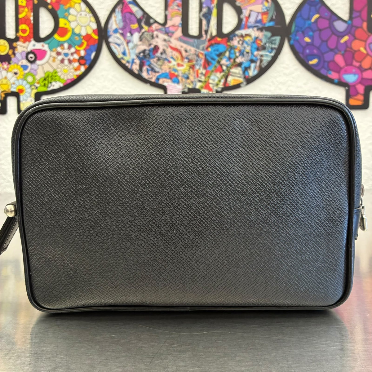 Louis Vuitton Karga Taiga
