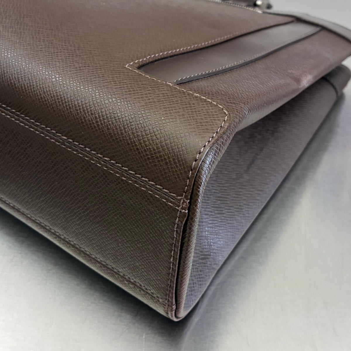 Louis Vuitton Kasbek PM Taiga