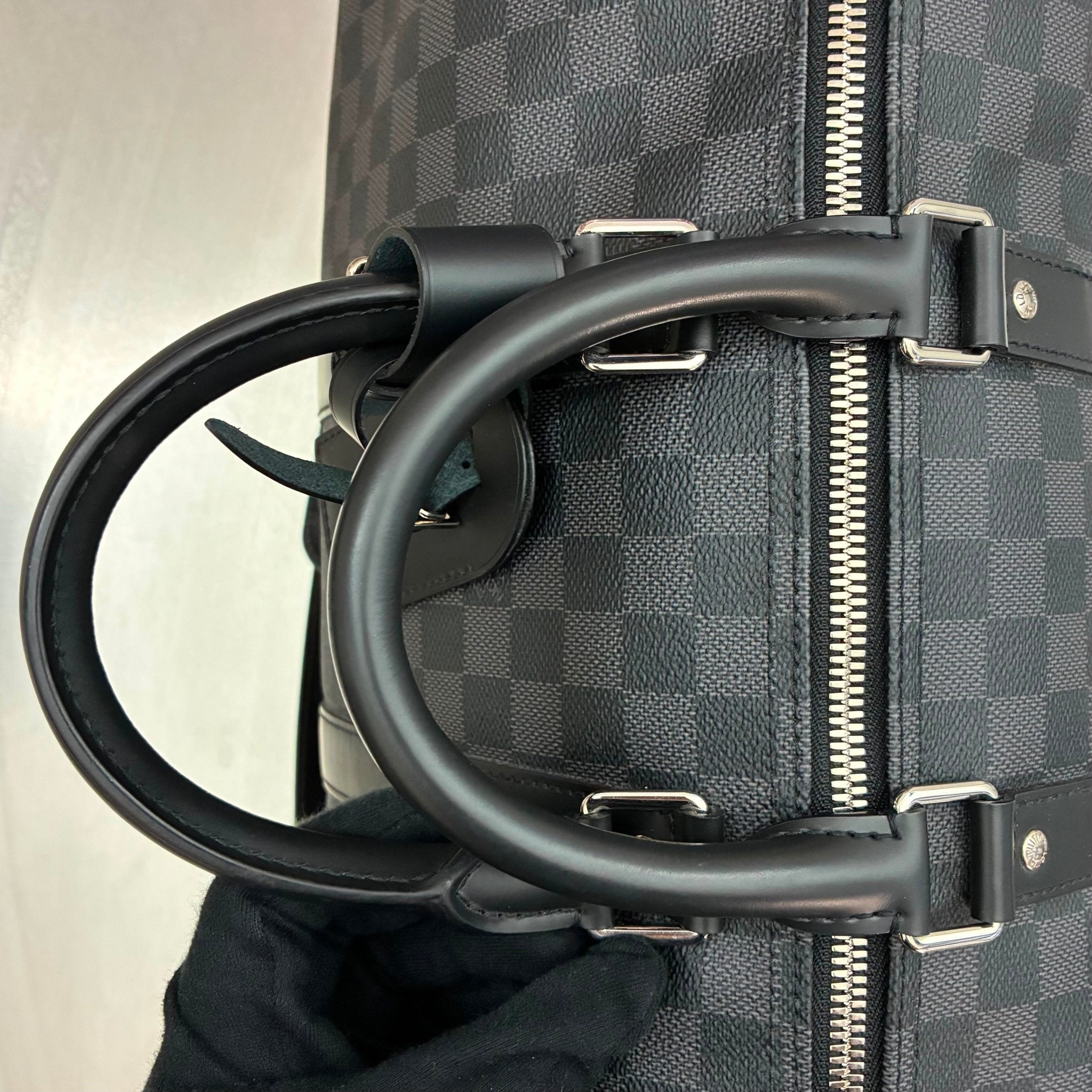 Louis Vuitton Keepall 45 mit Schulterriemen
