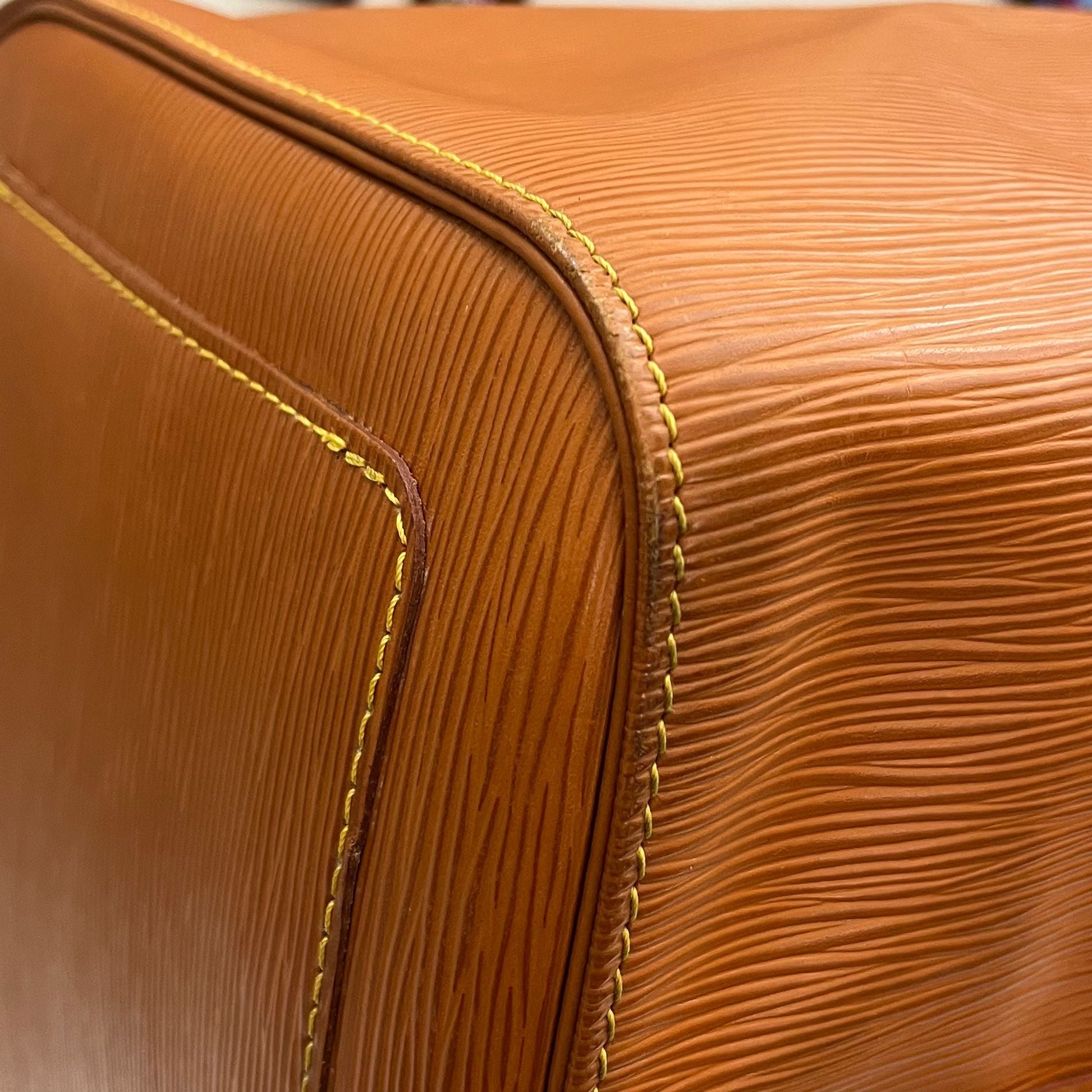 Louis Vuitton Keepall 50 Epi Leder von 1992