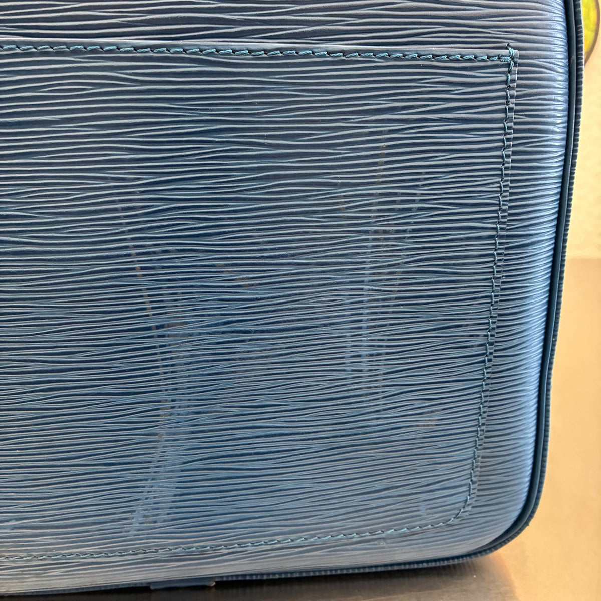 Louis Vuitton Keepall 55 Epi von 1995