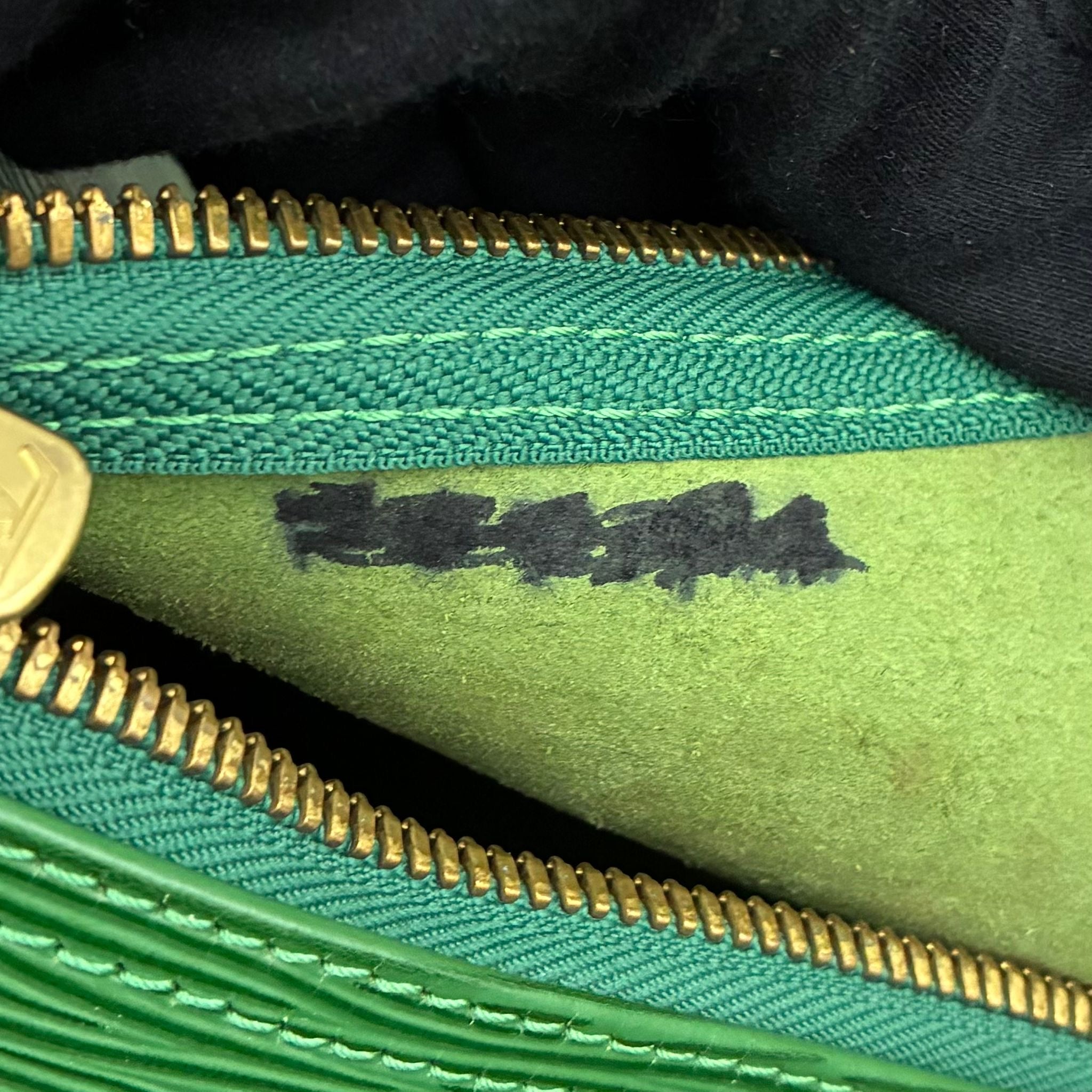 Louis Vuitton Keepall 55 Epi von 1995