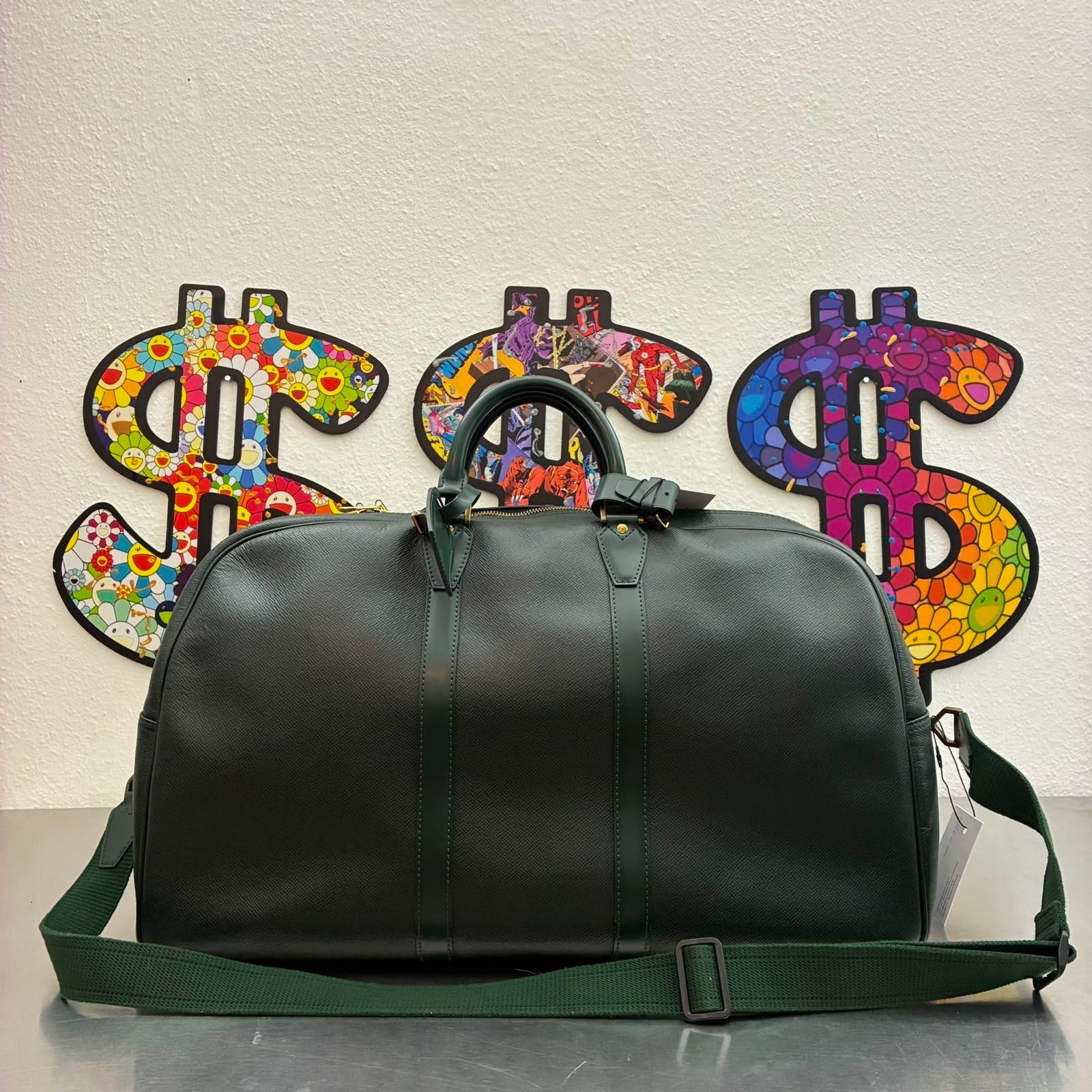 Louis Vuitton Kendall GM Taiga