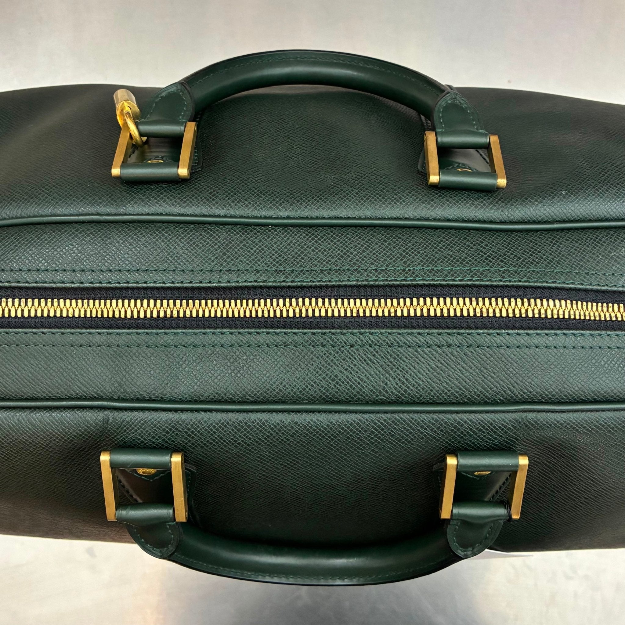 Louis Vuitton Kendall GM Taiga