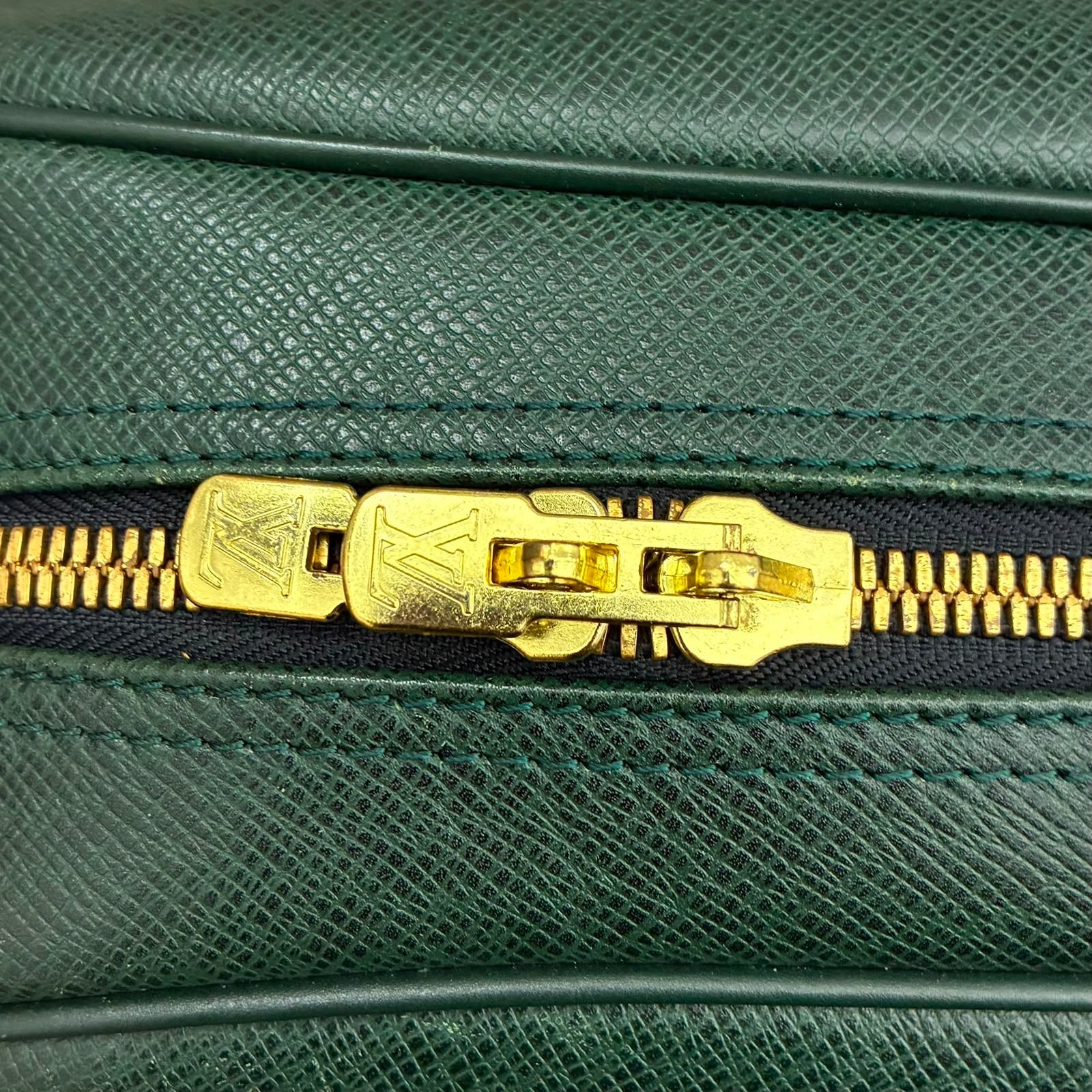 Louis Vuitton Kendall GM Taiga