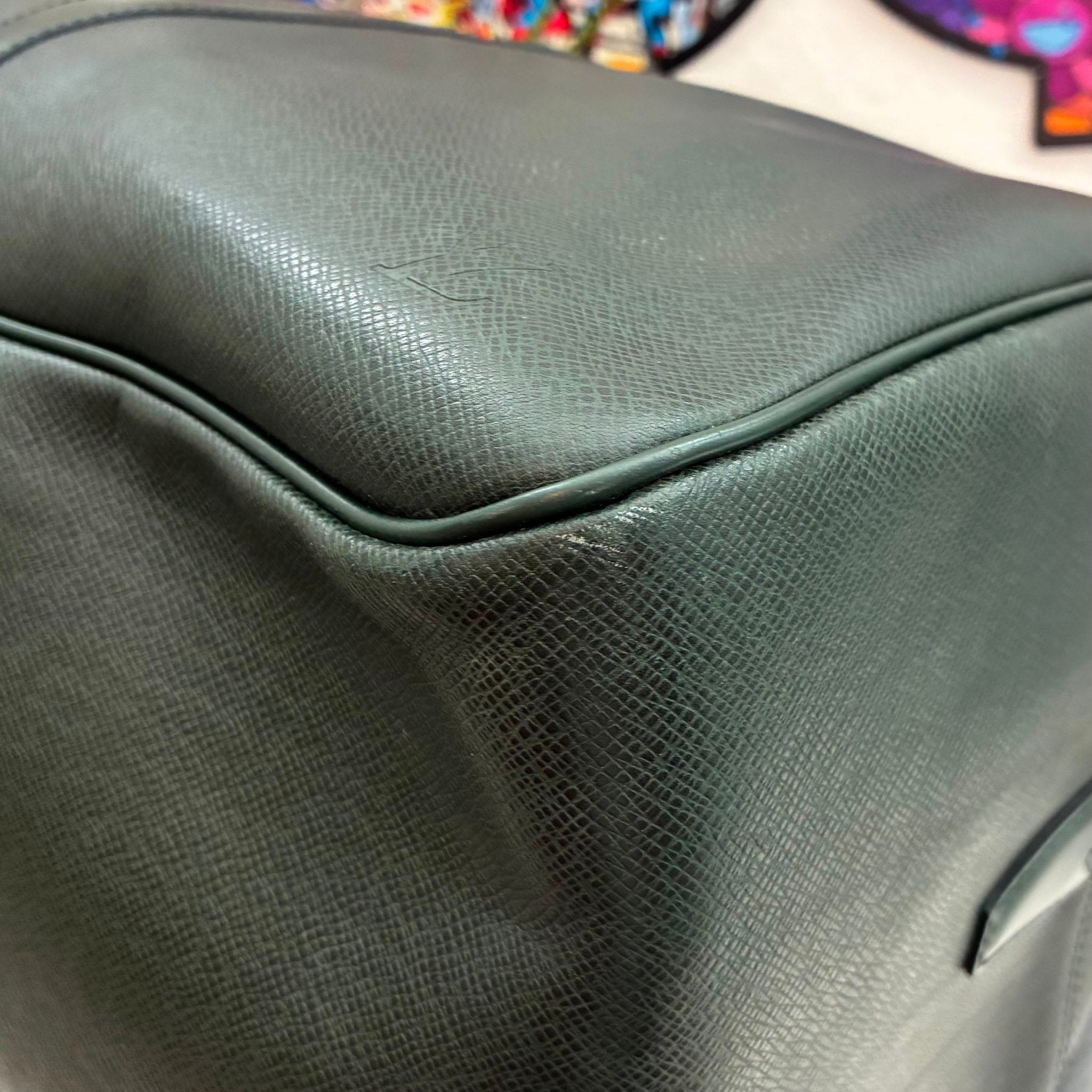 Louis Vuitton Kendall GM Taiga
