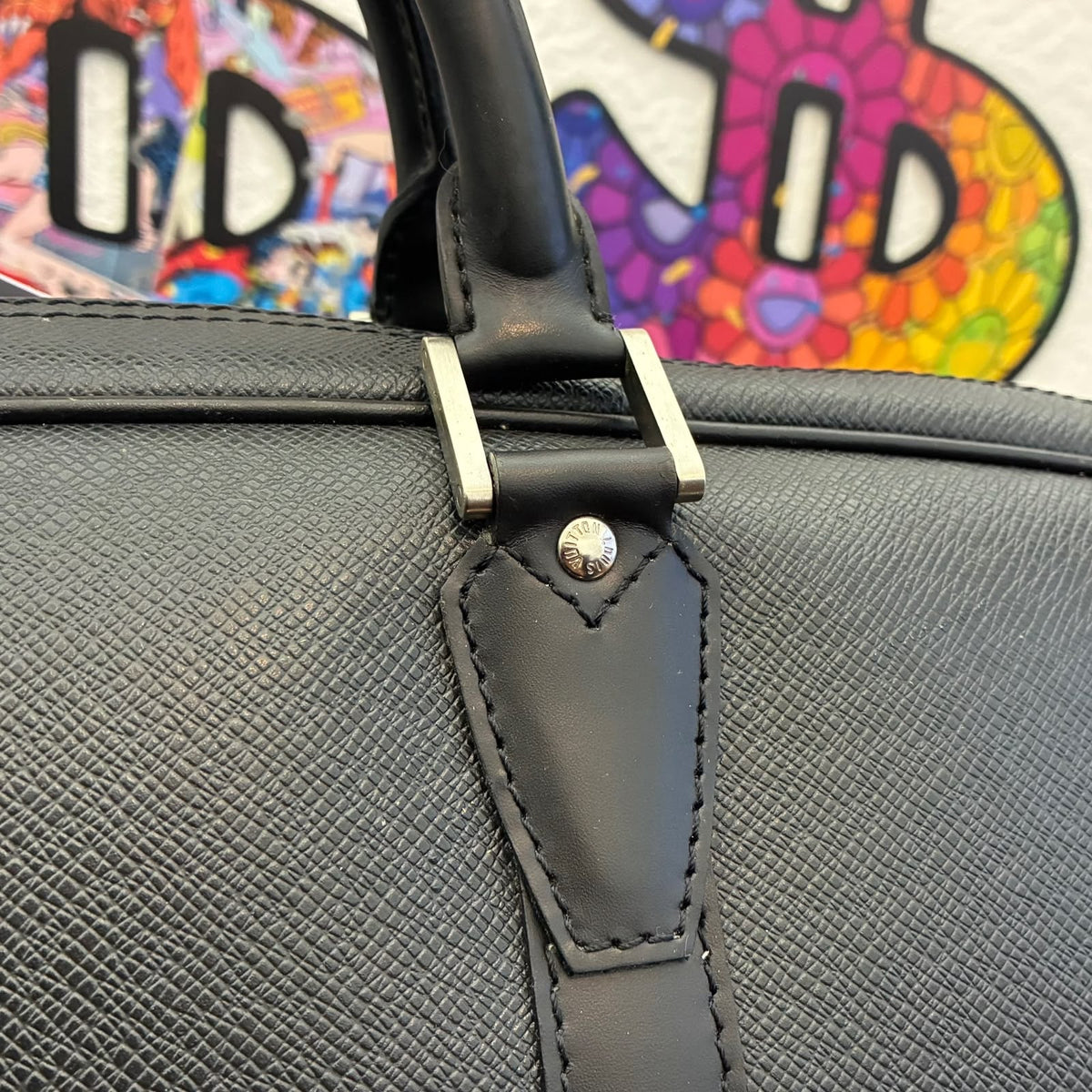 Louis Vuitton Kendall GM Taiga