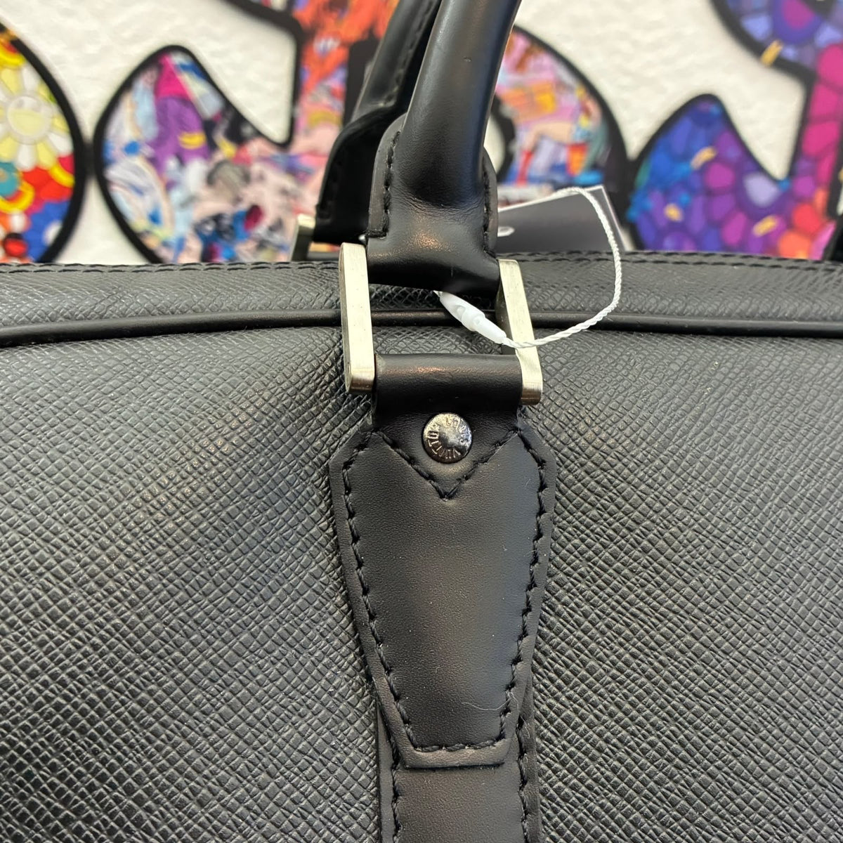 Louis Vuitton Kendall GM Taiga