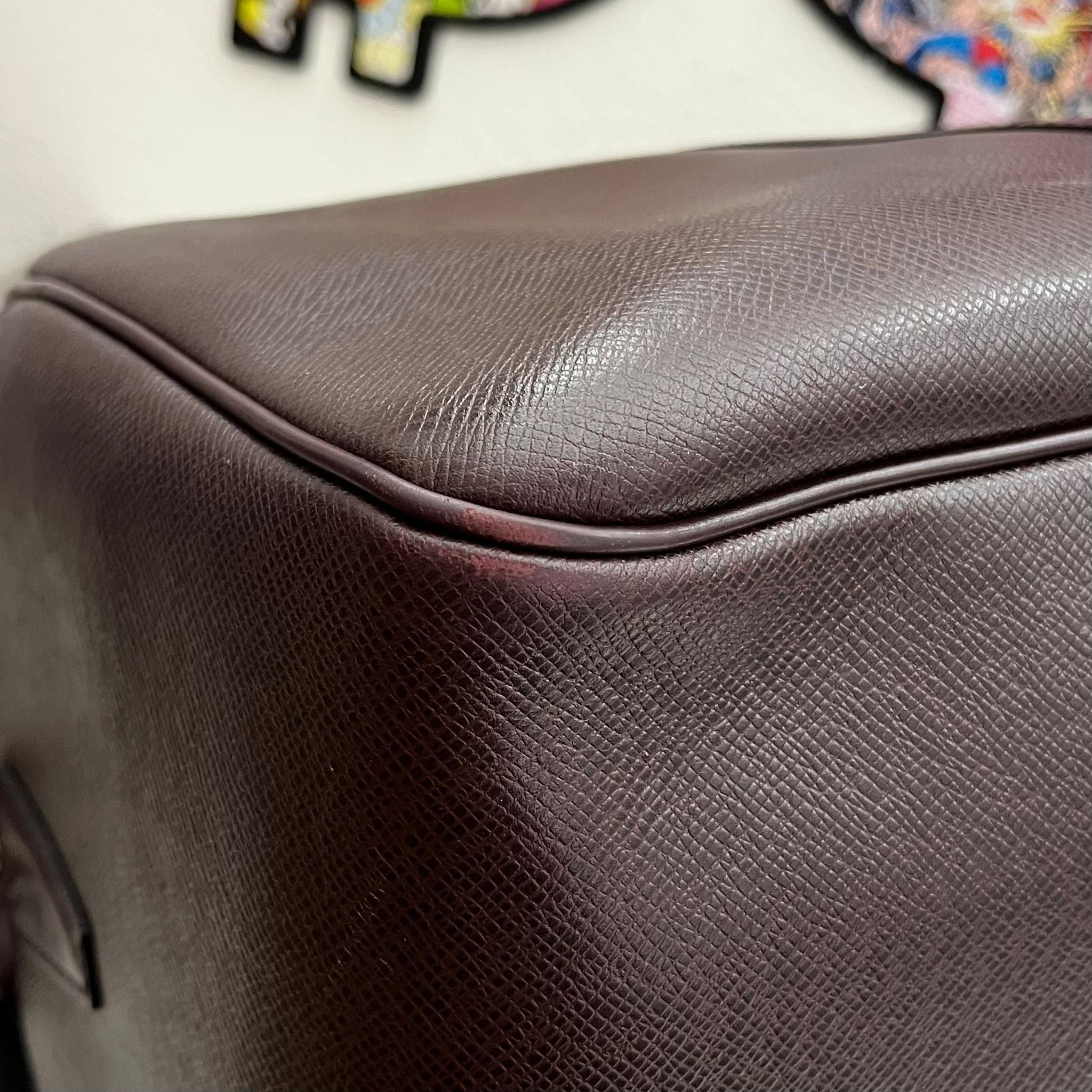 Louis Vuitton Kendall PM Taiga