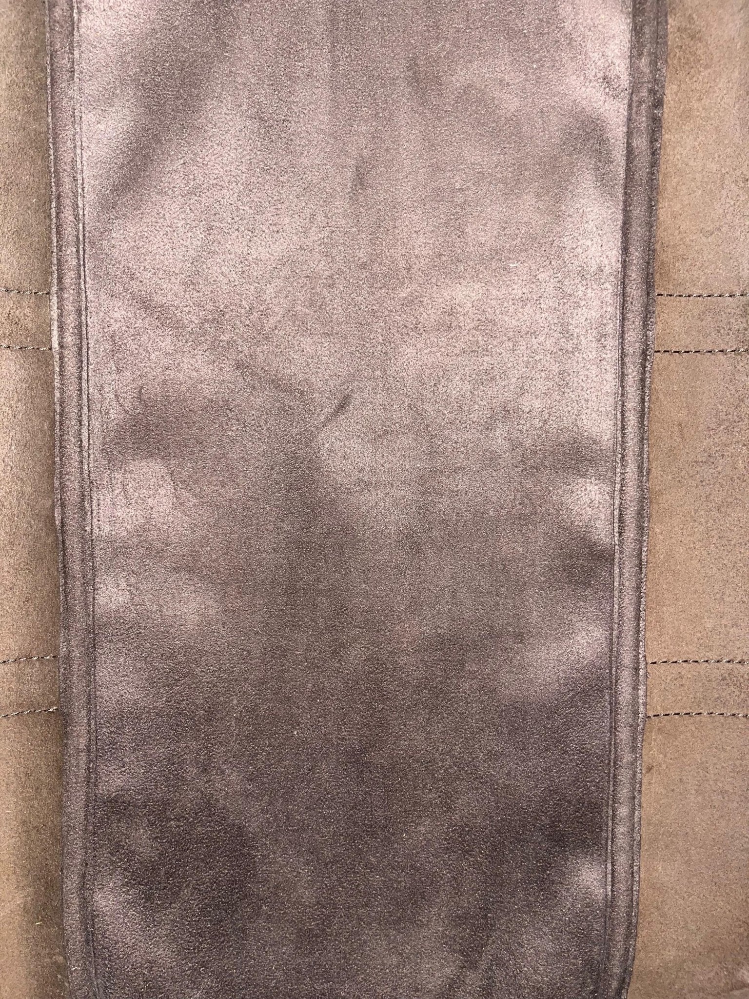 Louis Vuitton Kendall PM Taiga