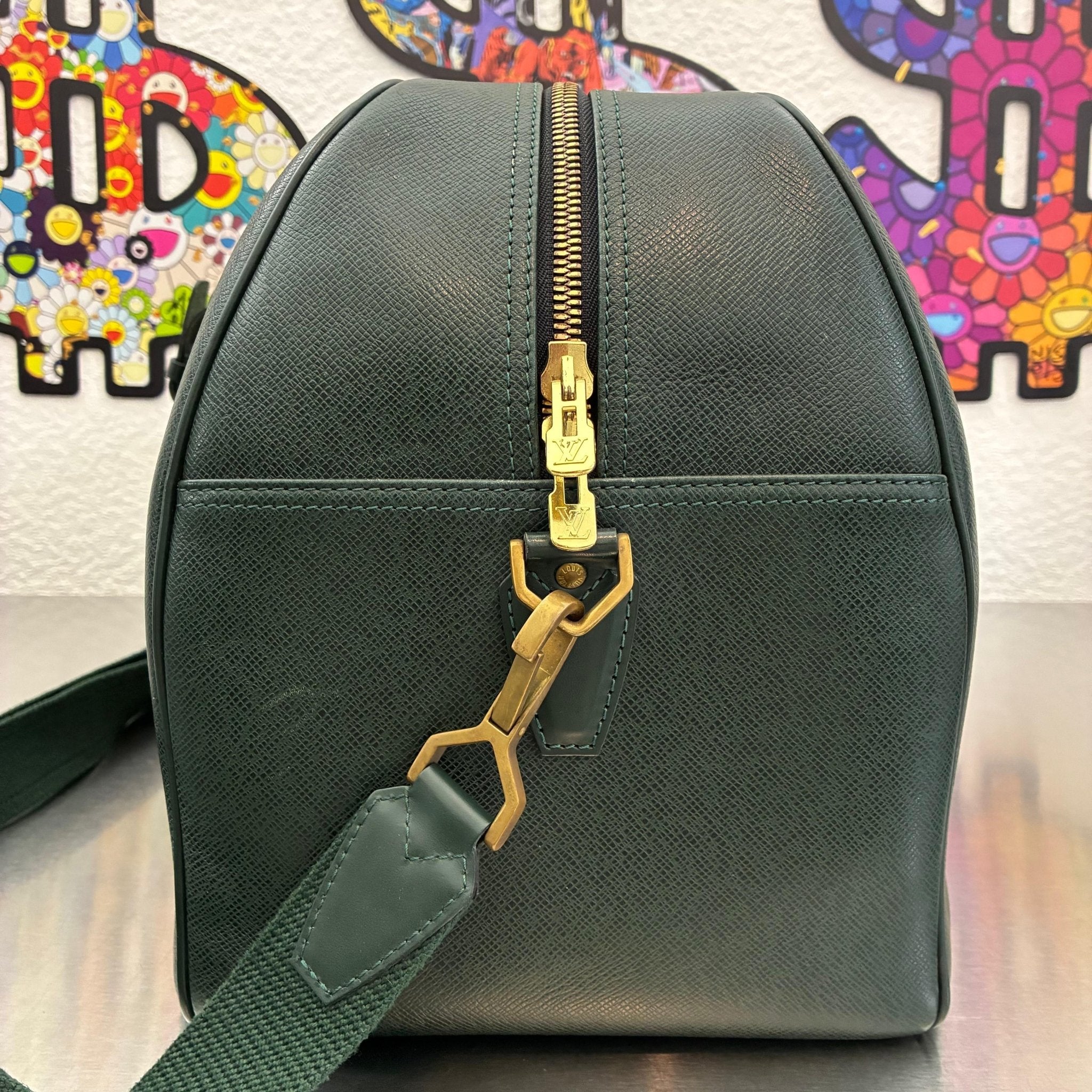 Louis Vuitton Kendall PM Taiga