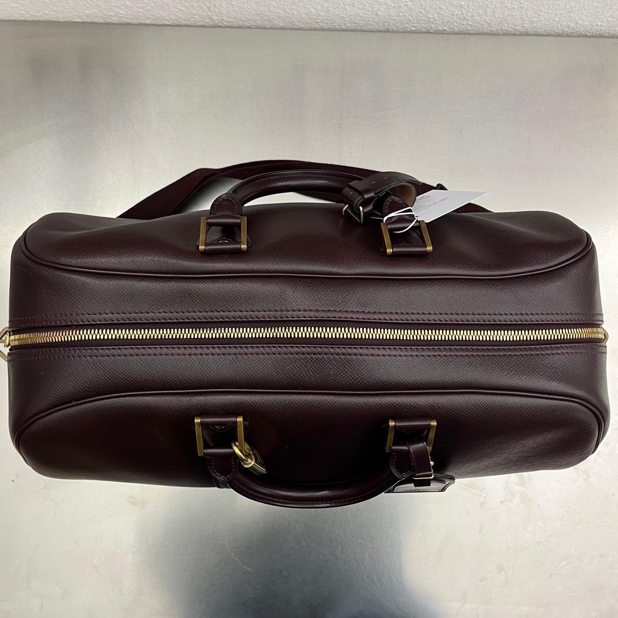 Louis Vuitton Kendall PM Taiga