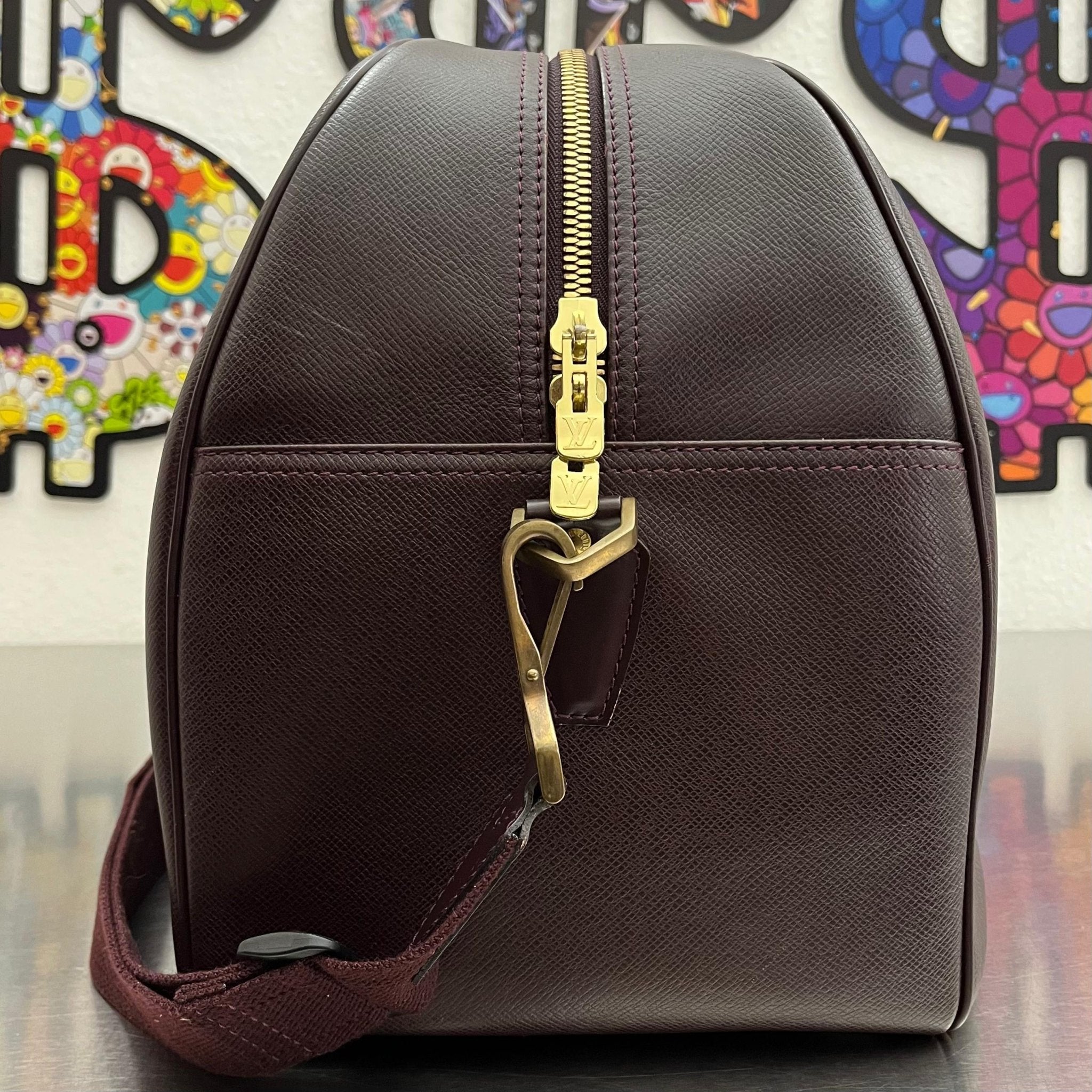 Louis Vuitton Kendall PM Taiga