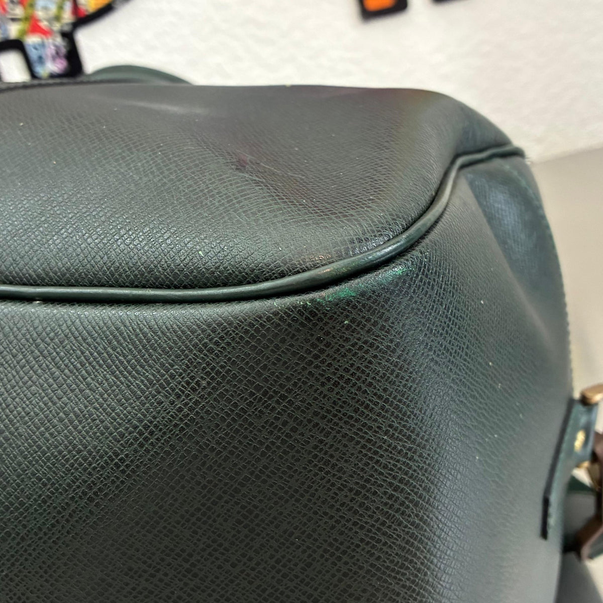 Louis Vuitton Kendall PM Taiga