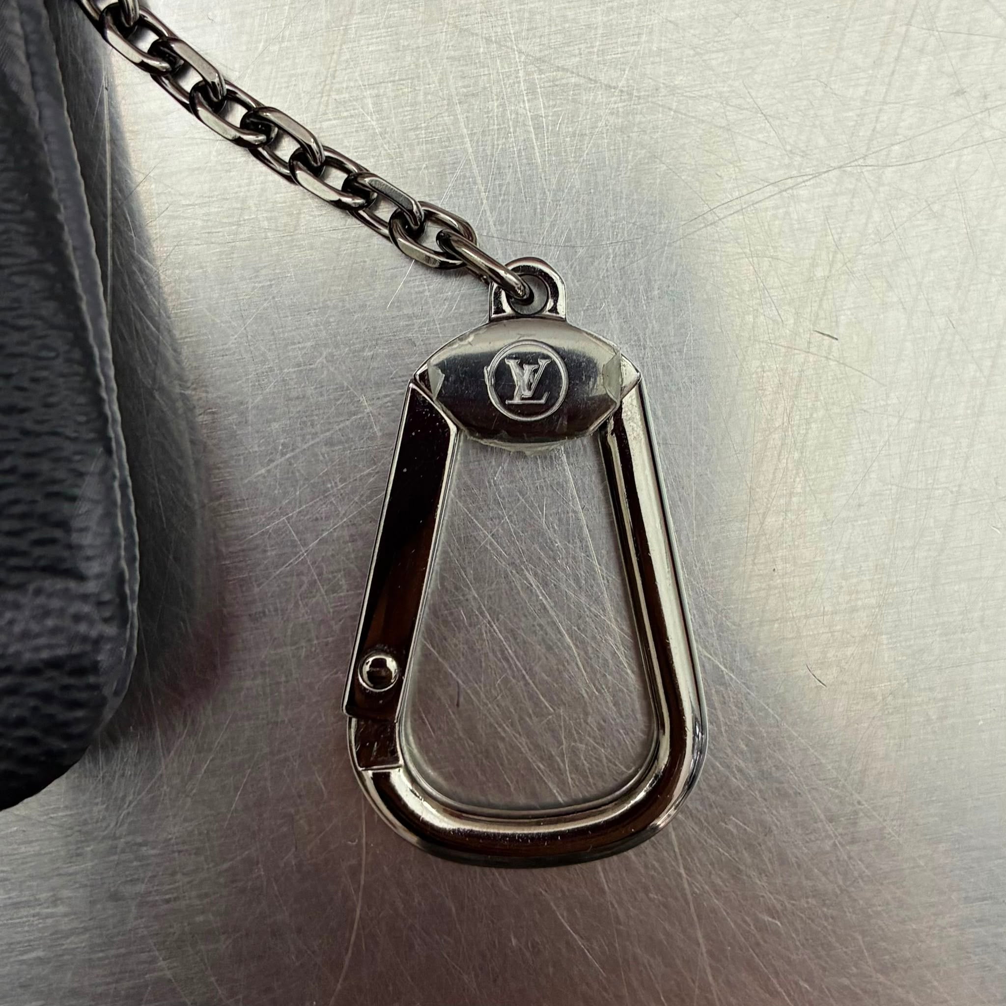 Louis Vuitton Key Pouch Monogram Eclipse / Eclipse Reverse