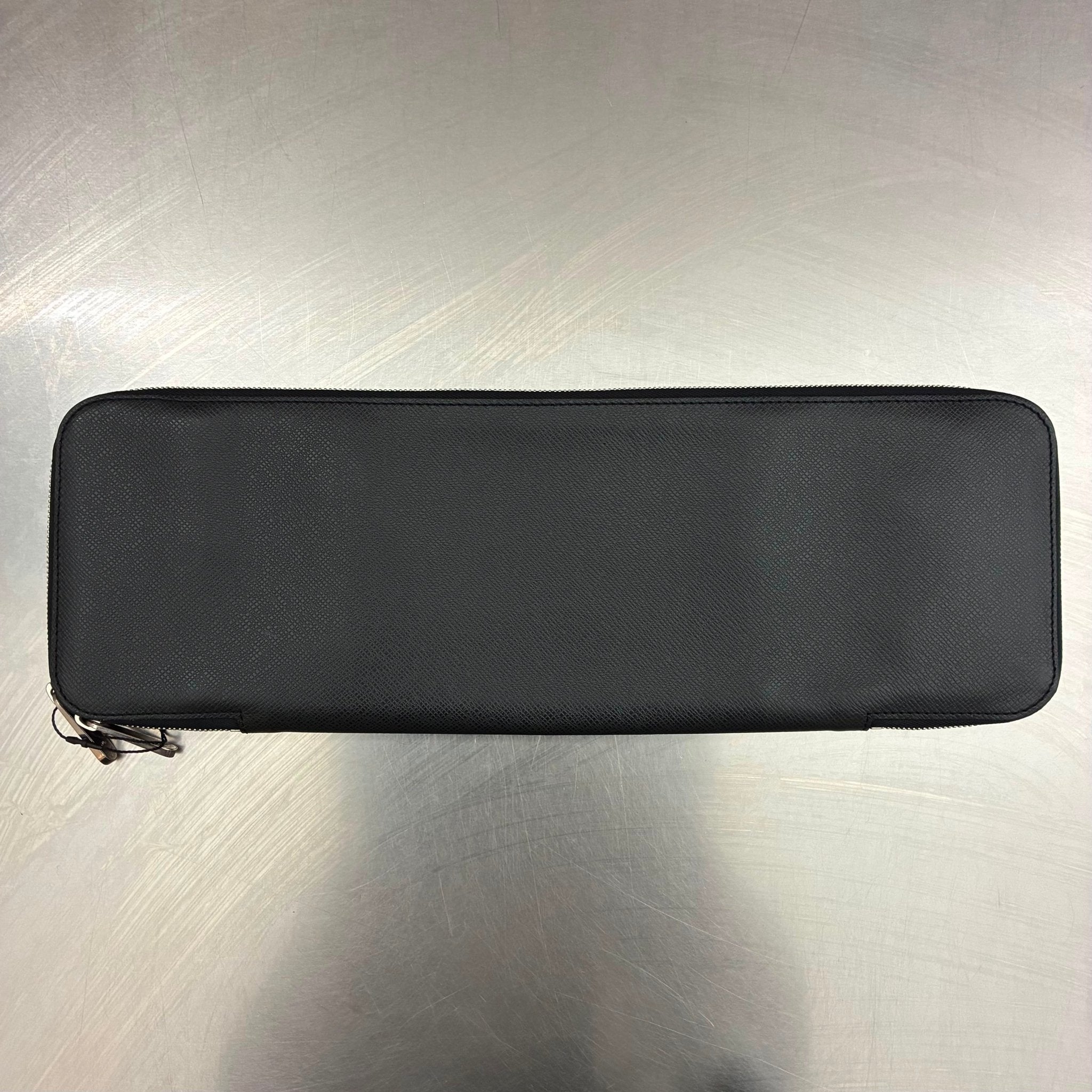 Louis Vuitton Krawatten Etui Taiga