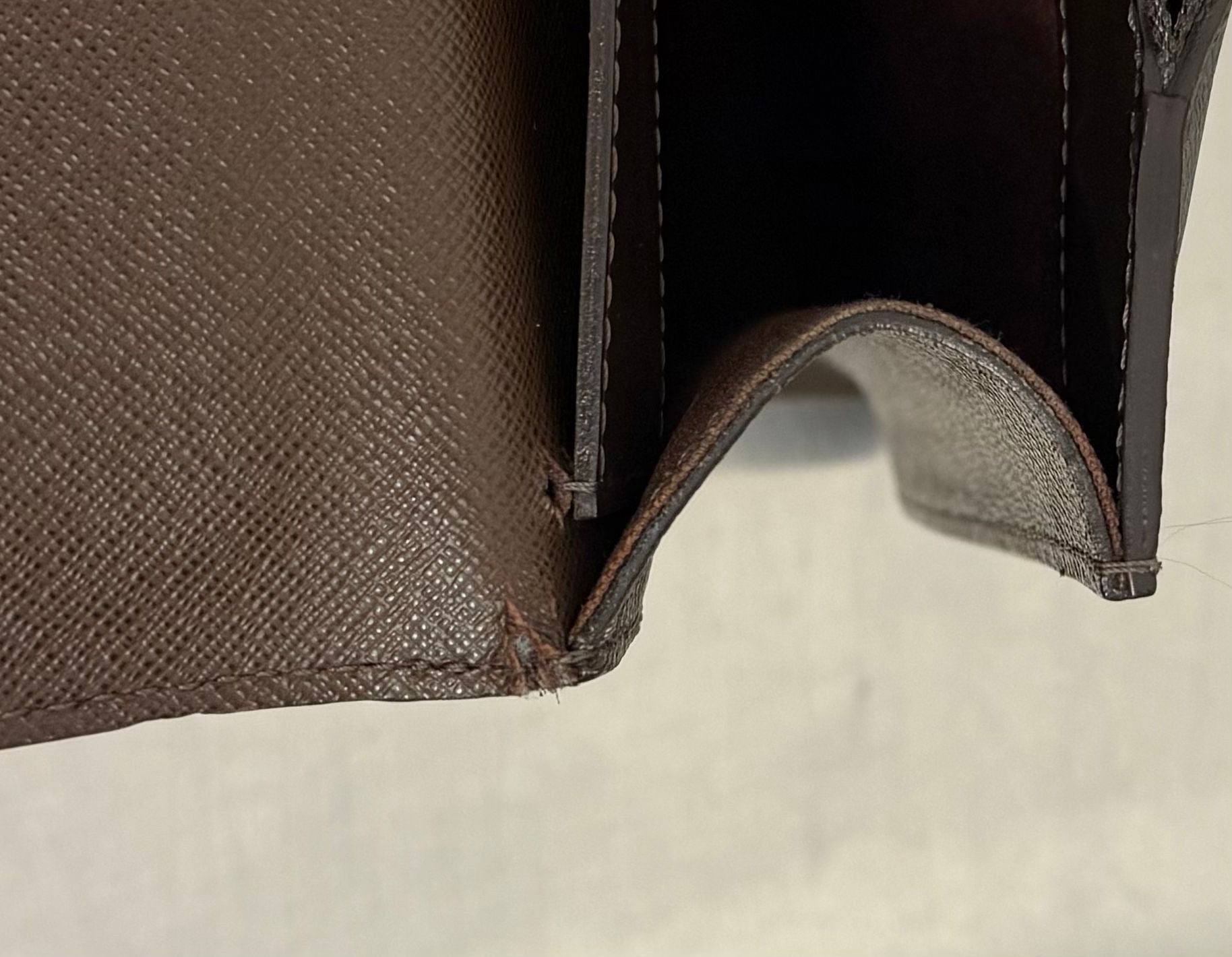 Louis Vuitton Laguito Taiga