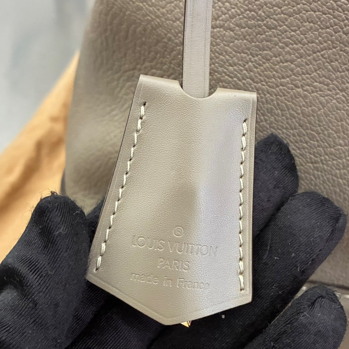 Louis Vuitton Lockit PM Suhali Kollektion