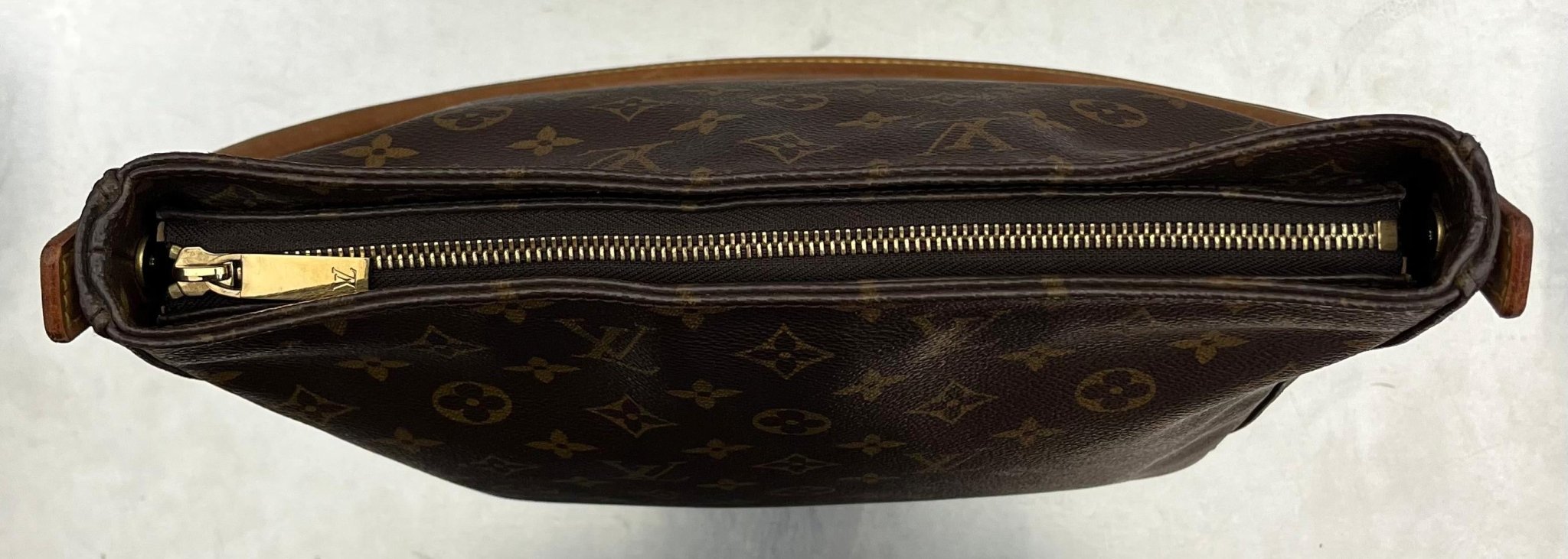 Louis Vuitton Looping GM