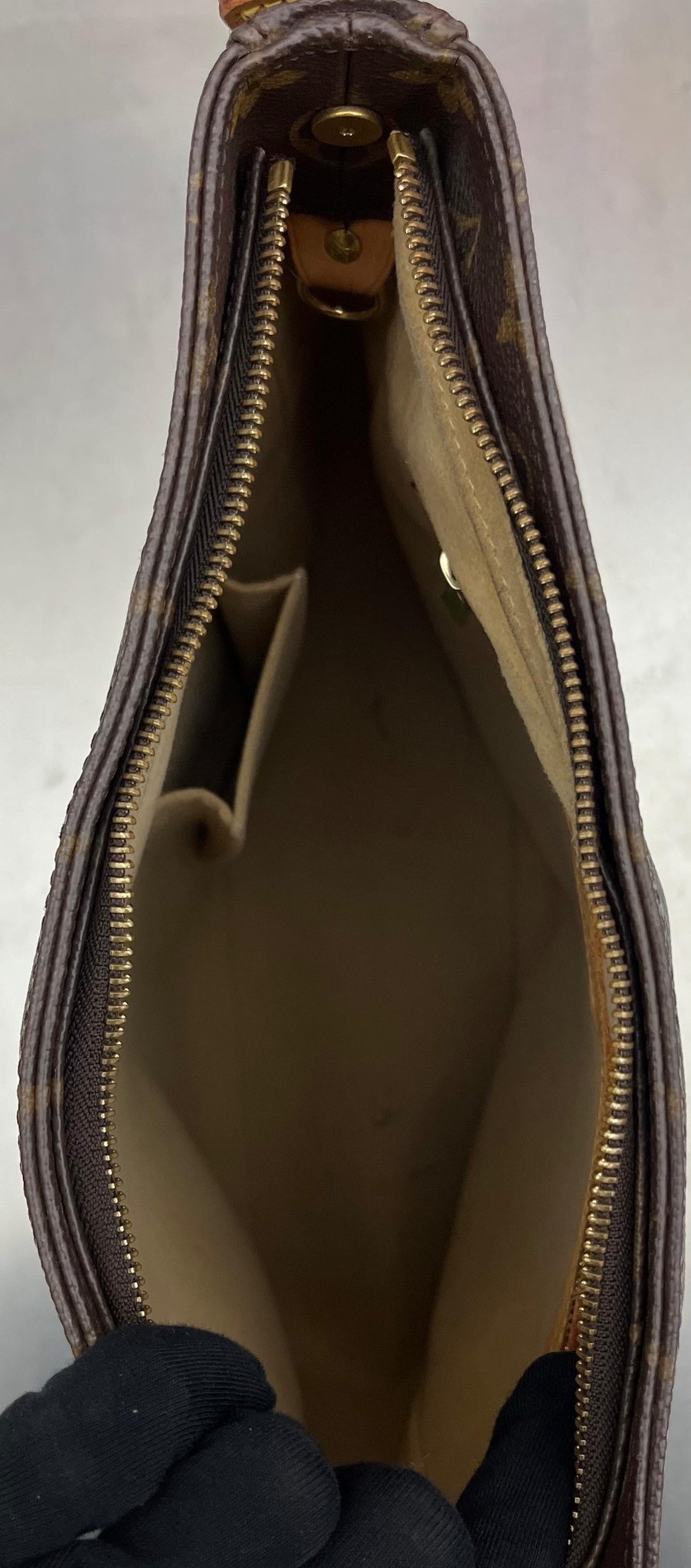 Louis Vuitton Looping GM