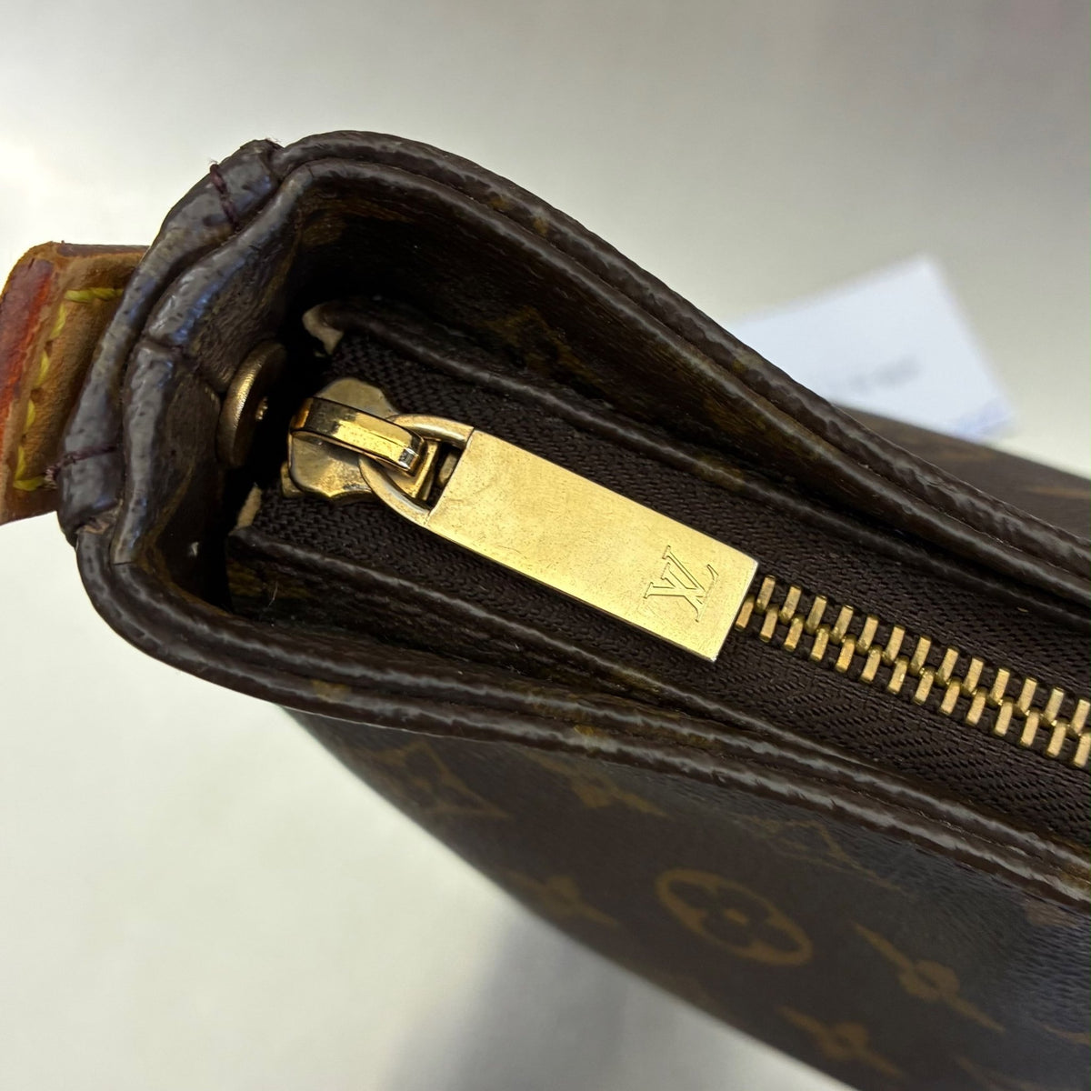 Louis Vuitton Looping GM Monogram