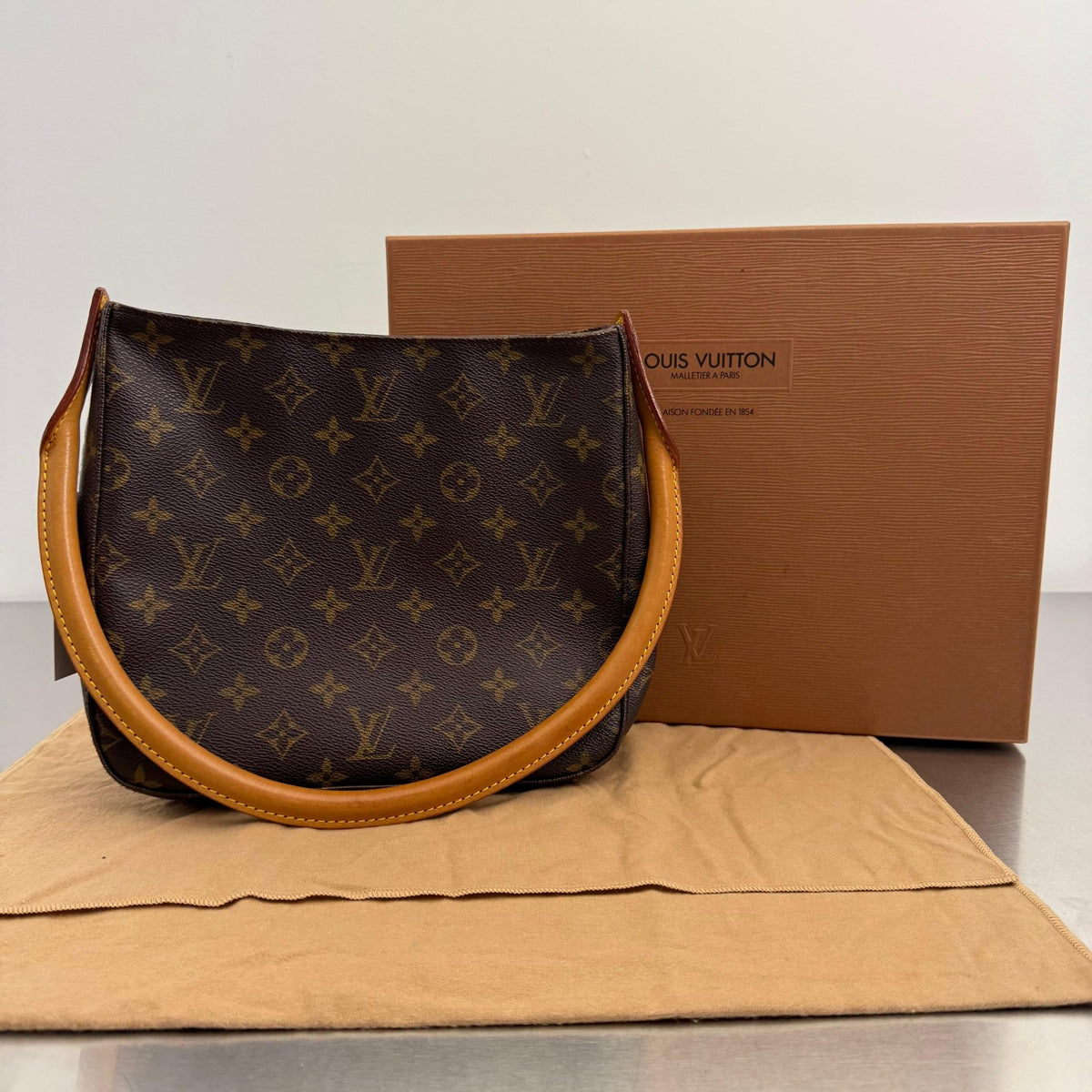 Louis Vuitton Looping MM Monogram