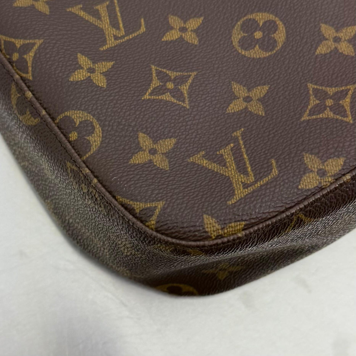 Louis Vuitton Looping MM Monogram