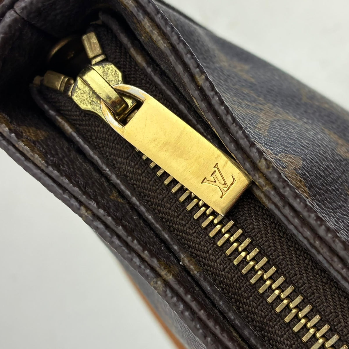 Louis Vuitton Looping MM Monogram