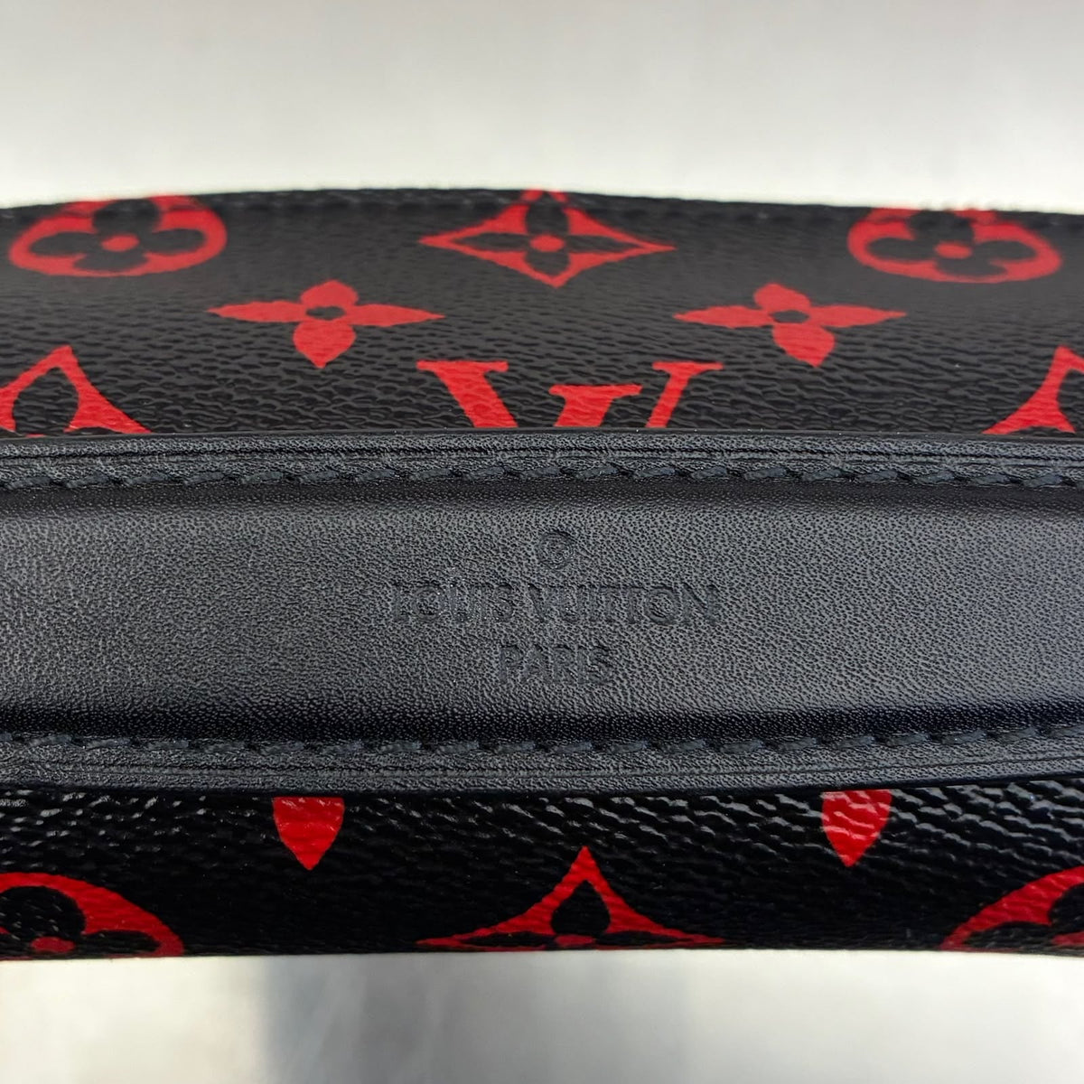 Louis Vuitton Metis Infrarouge Monogram