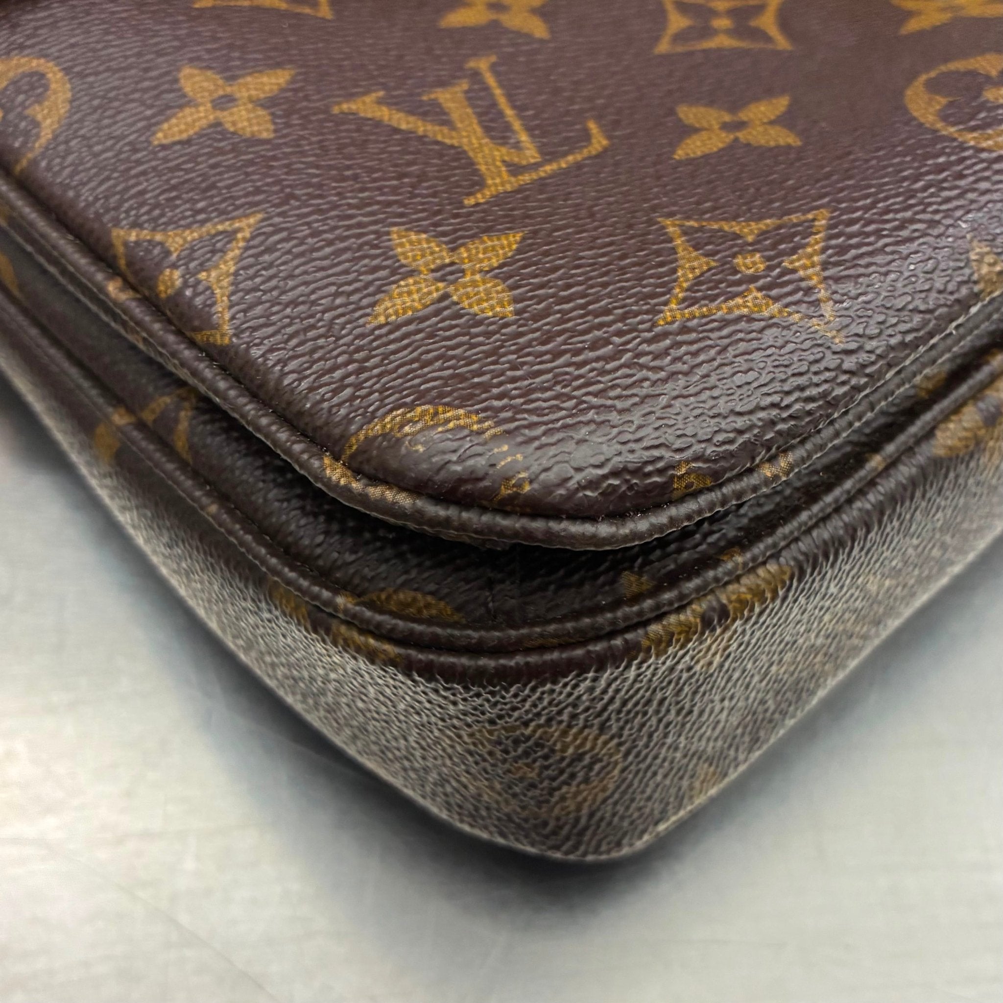 Louis Vuitton Metis Pochette MM