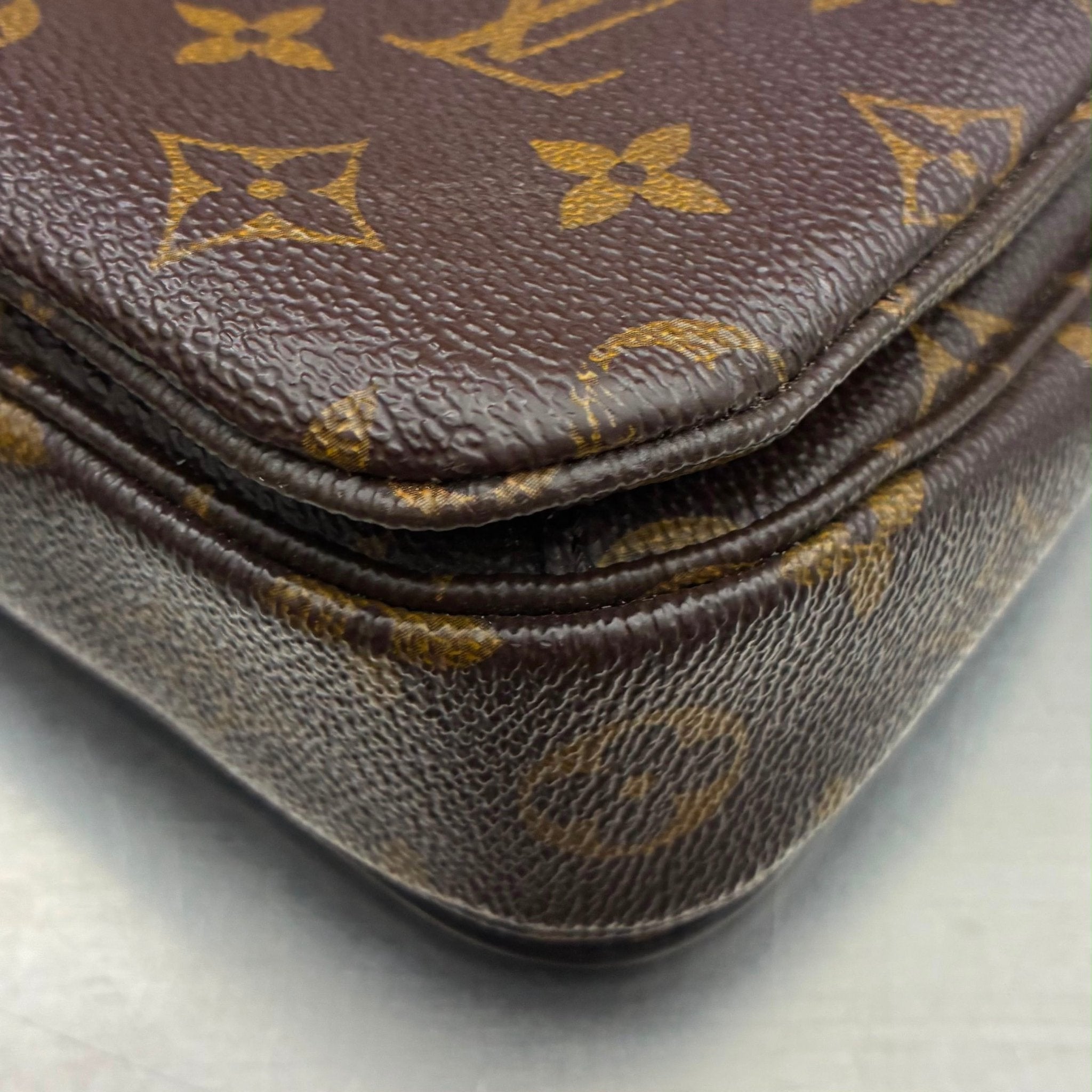 Louis Vuitton Metis Pochette MM