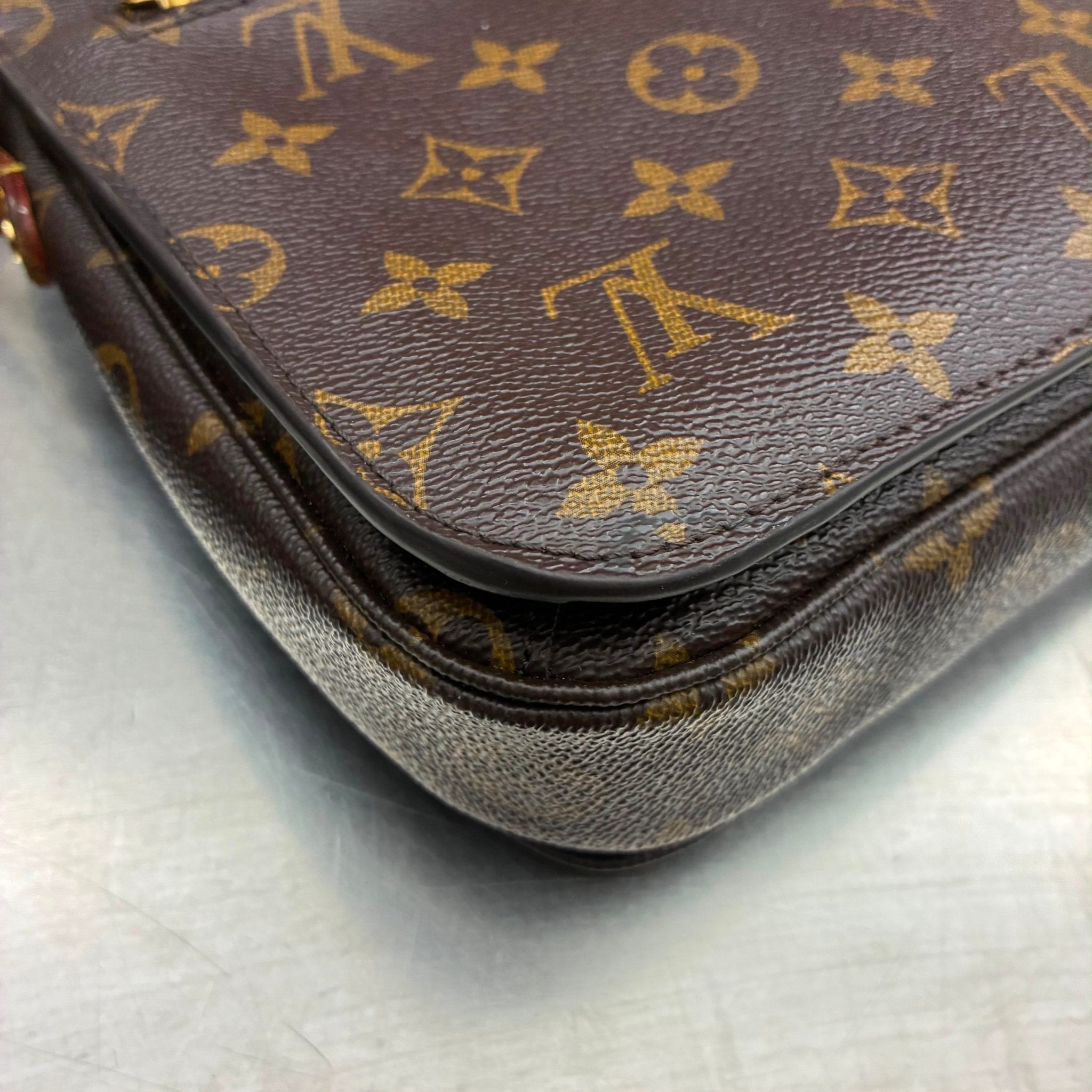 Louis Vuitton Metis Pochette MM