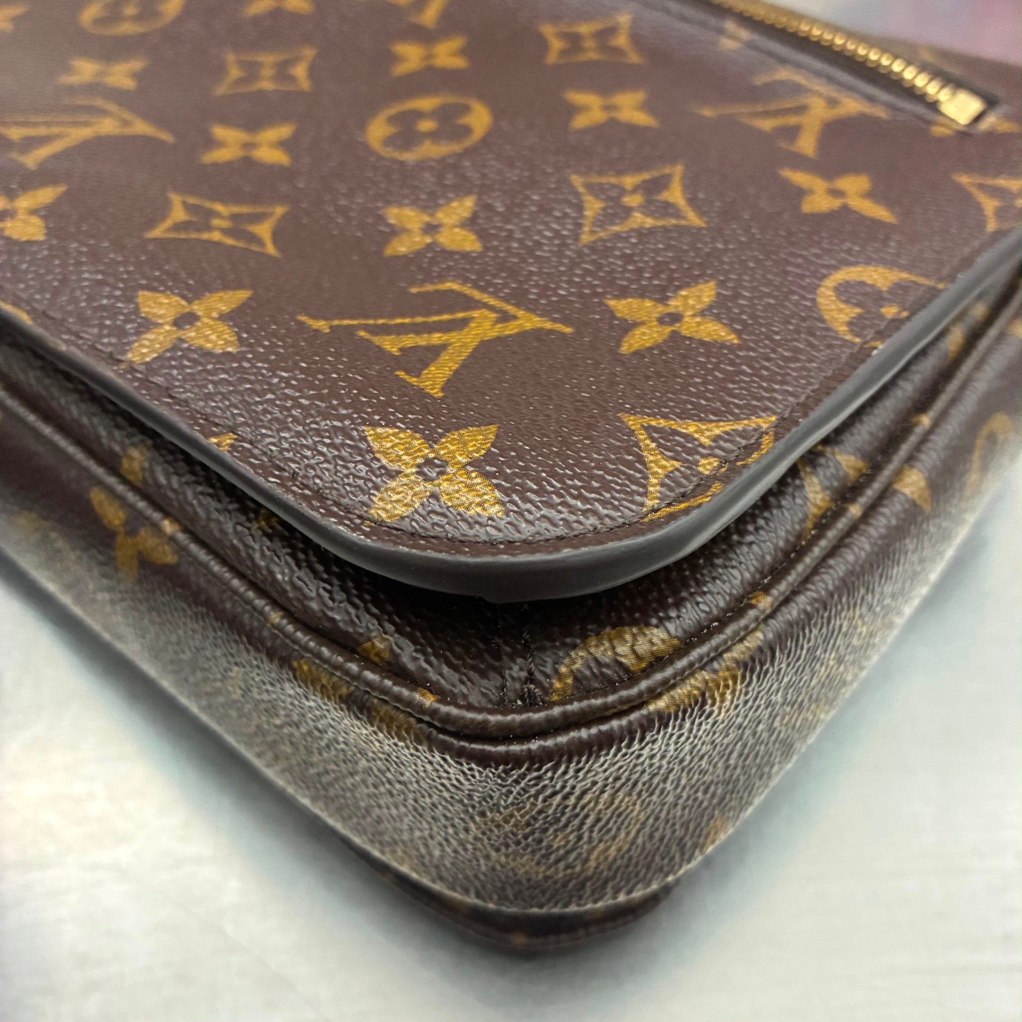 Louis Vuitton Metis Pochette MM