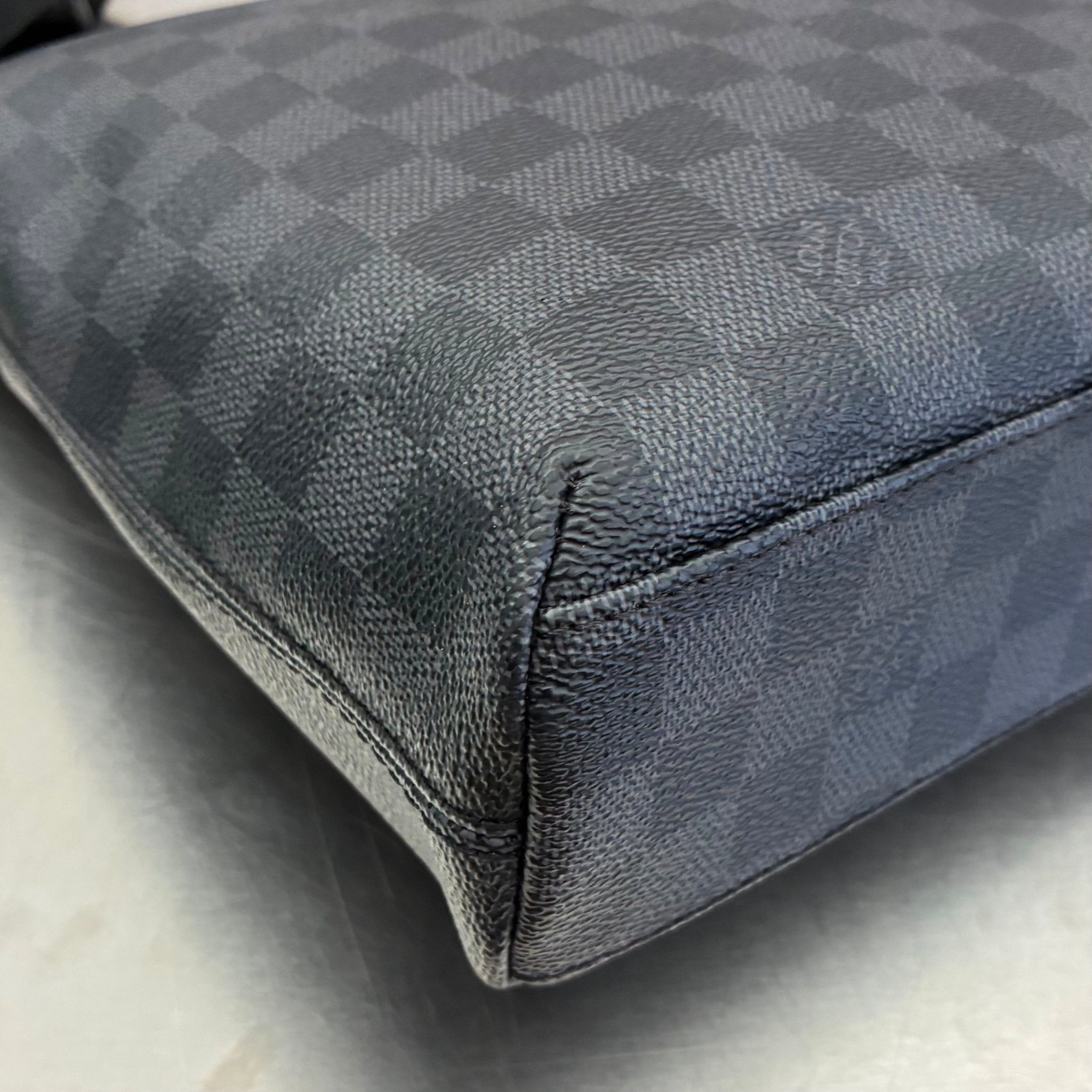 Louis Vuitton Mick PM Damier Graphite