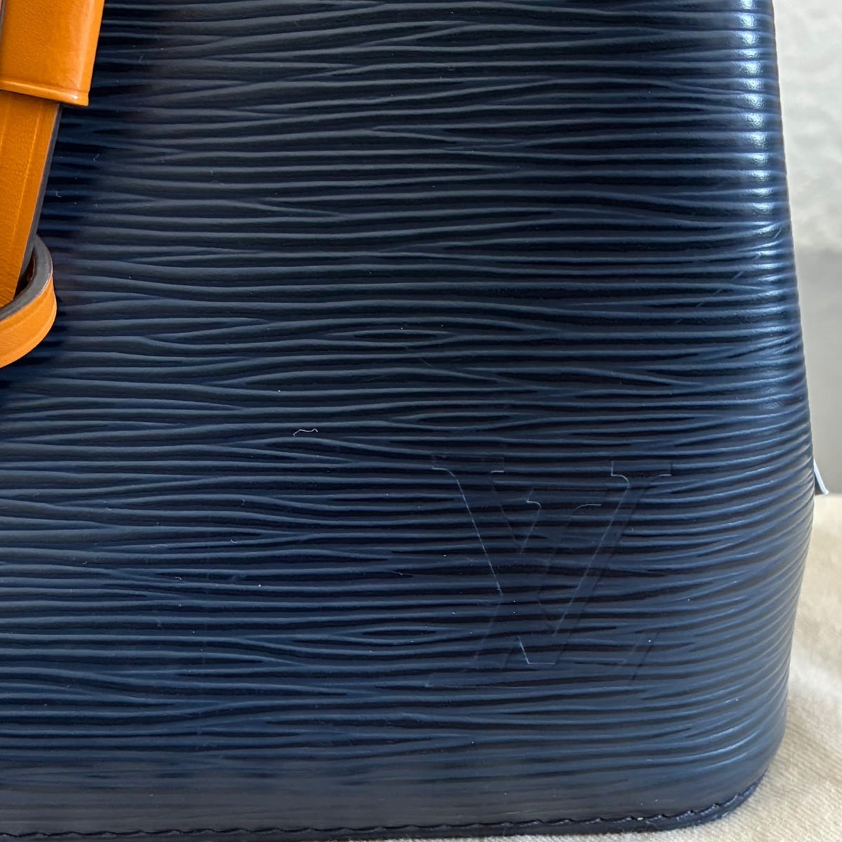 Louis Vuitton Néo Noé BB Epi