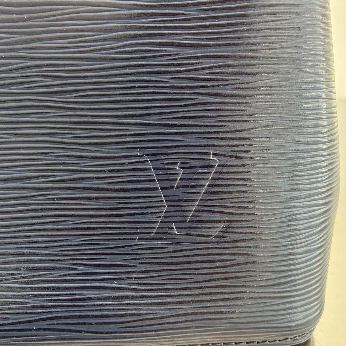 Louis Vuitton Néo Noé MM Epi