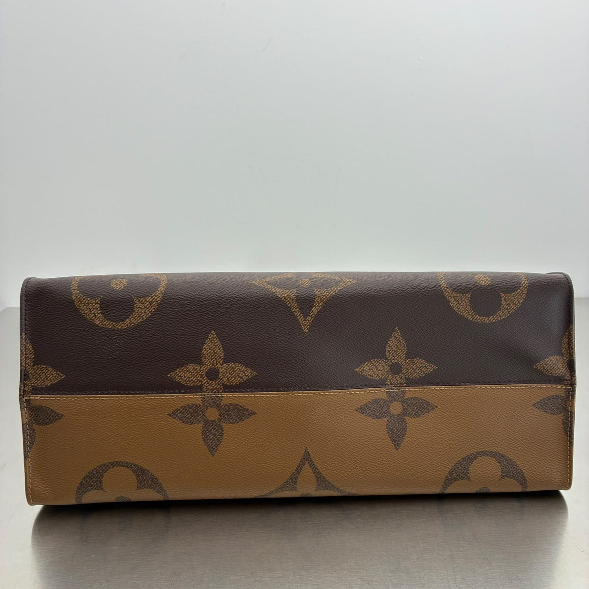 Louis Vuitton OnTheGo GM