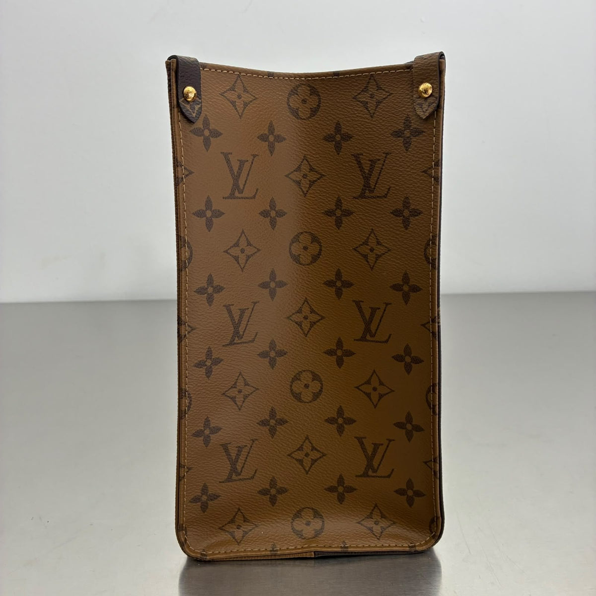 Louis Vuitton OnTheGo MM