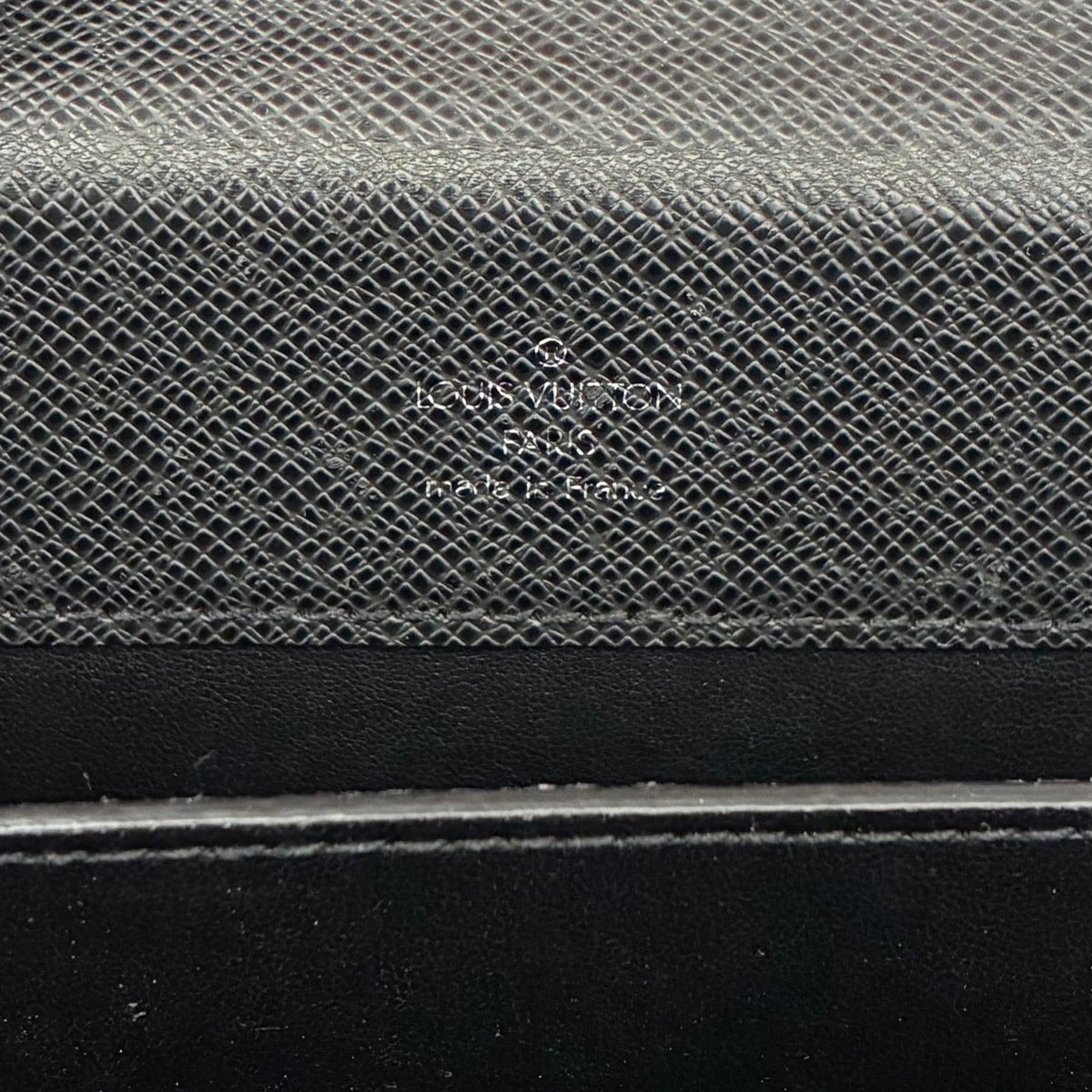 Louis Vuitton Oural Pilot Case Taiga