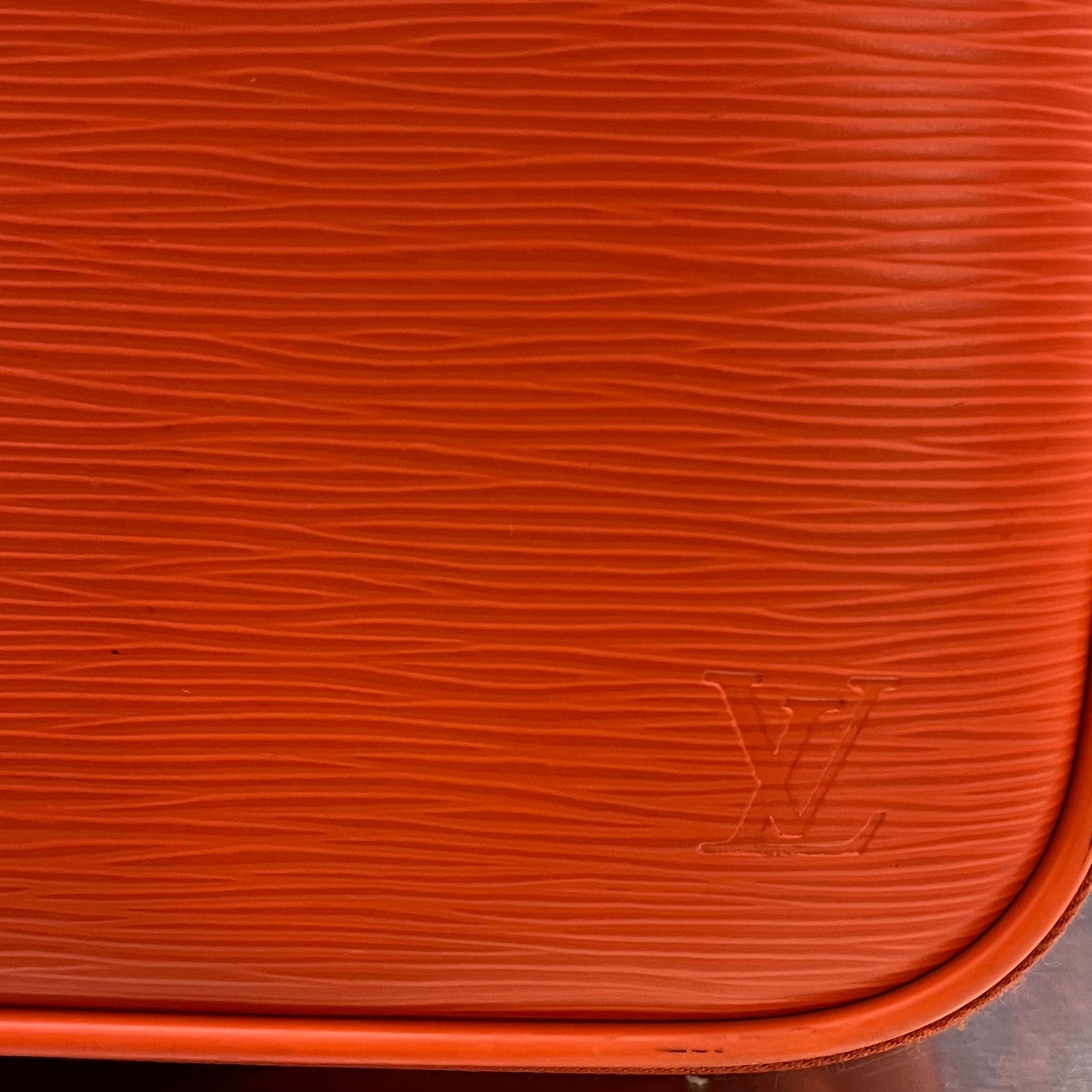 Louis Vuitton Pegase 45 Epi
