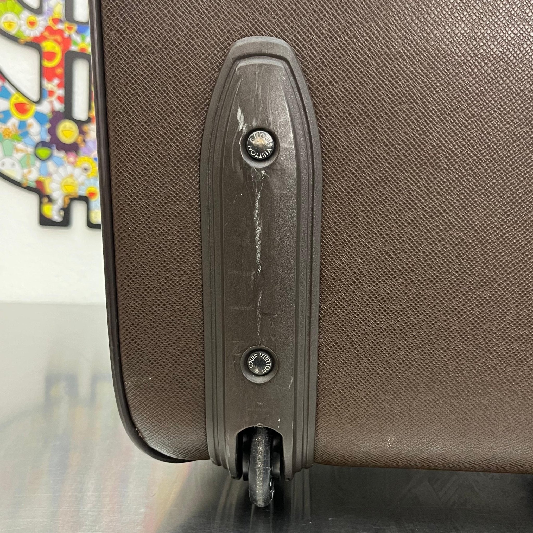 Louis Vuitton Pegase 45 Taiga Grizzly