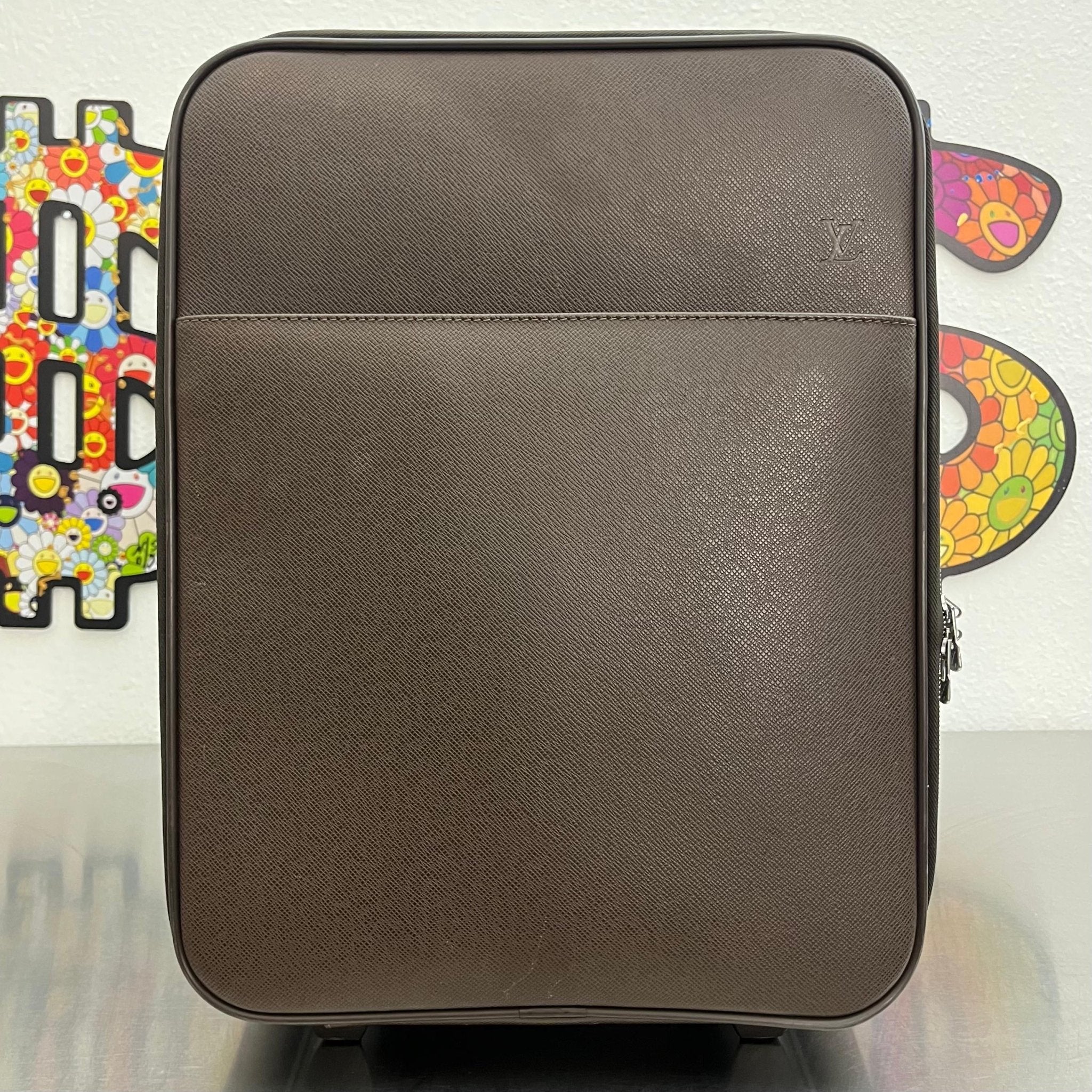 Louis Vuitton Pegase 45 Taiga Grizzly
